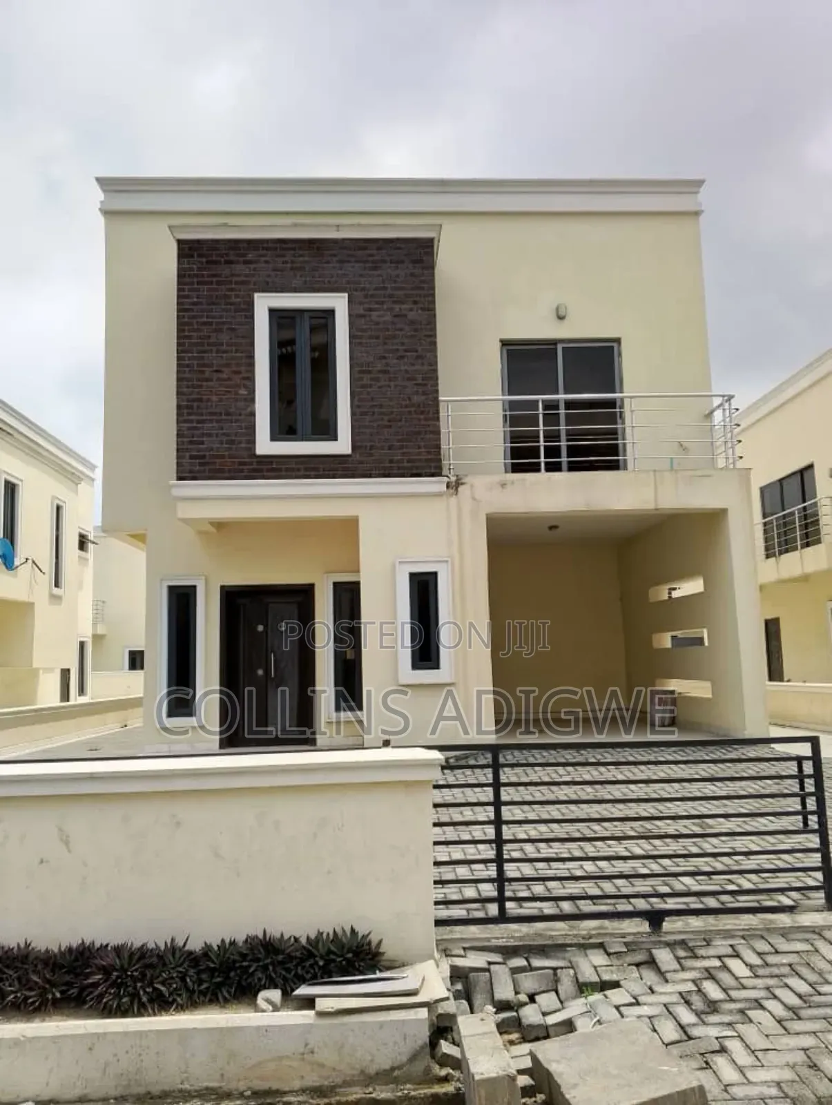 5bdrm Duplex in Chevron Estate for rent in Chevron