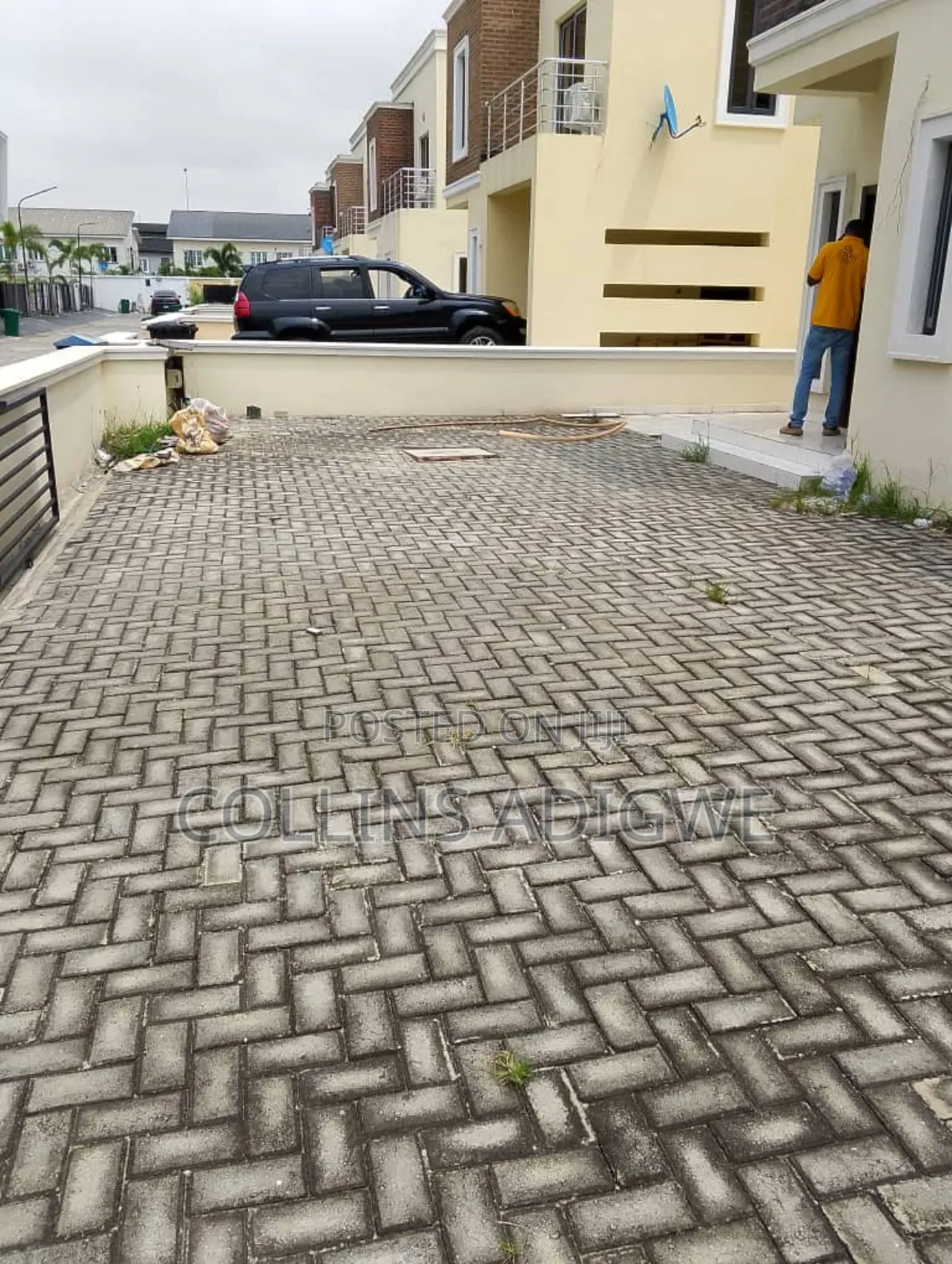 5bdrm Duplex in Chevron Estate for rent in Chevron