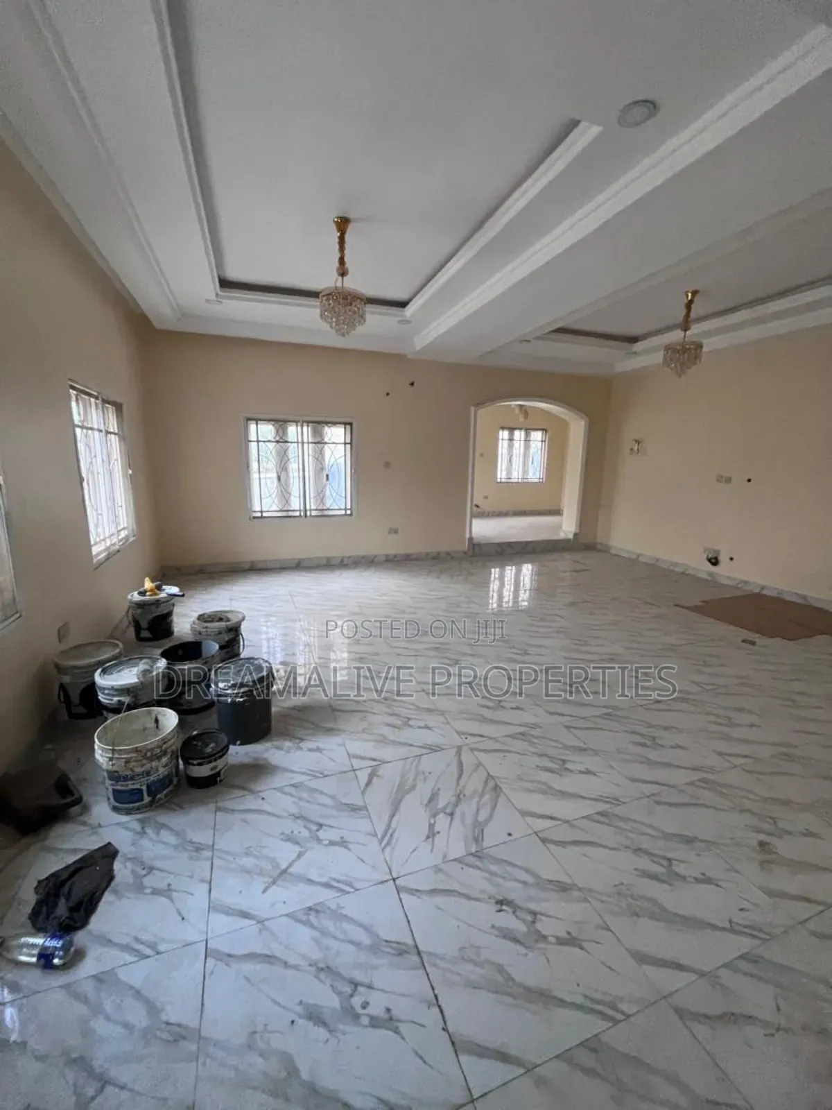 5bdrm Duplex in An Estate, Life Camp for sale in Life Camp
