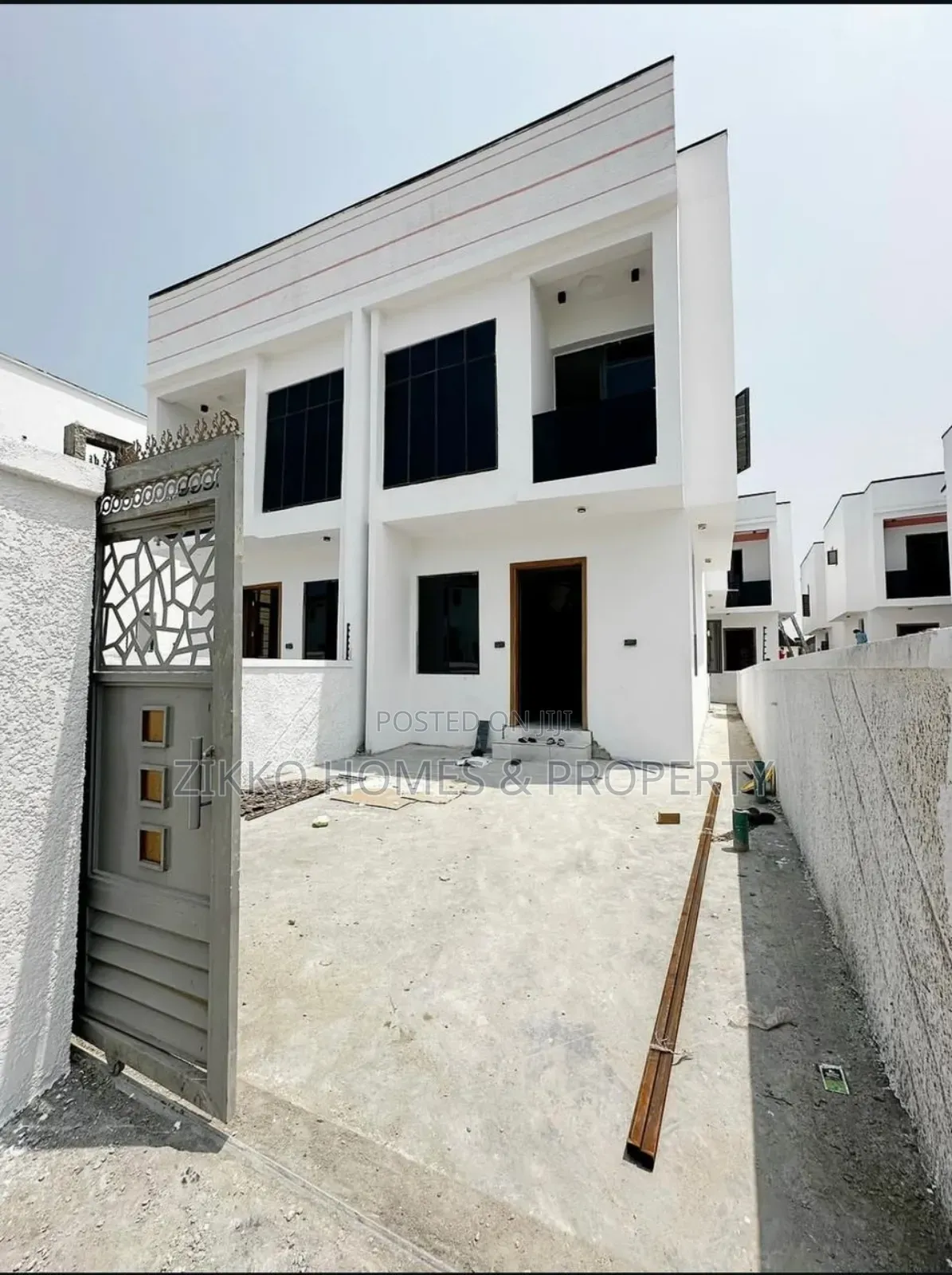 3bdrm Duplex in Ikota Gra, Lekki for sale in Lekki