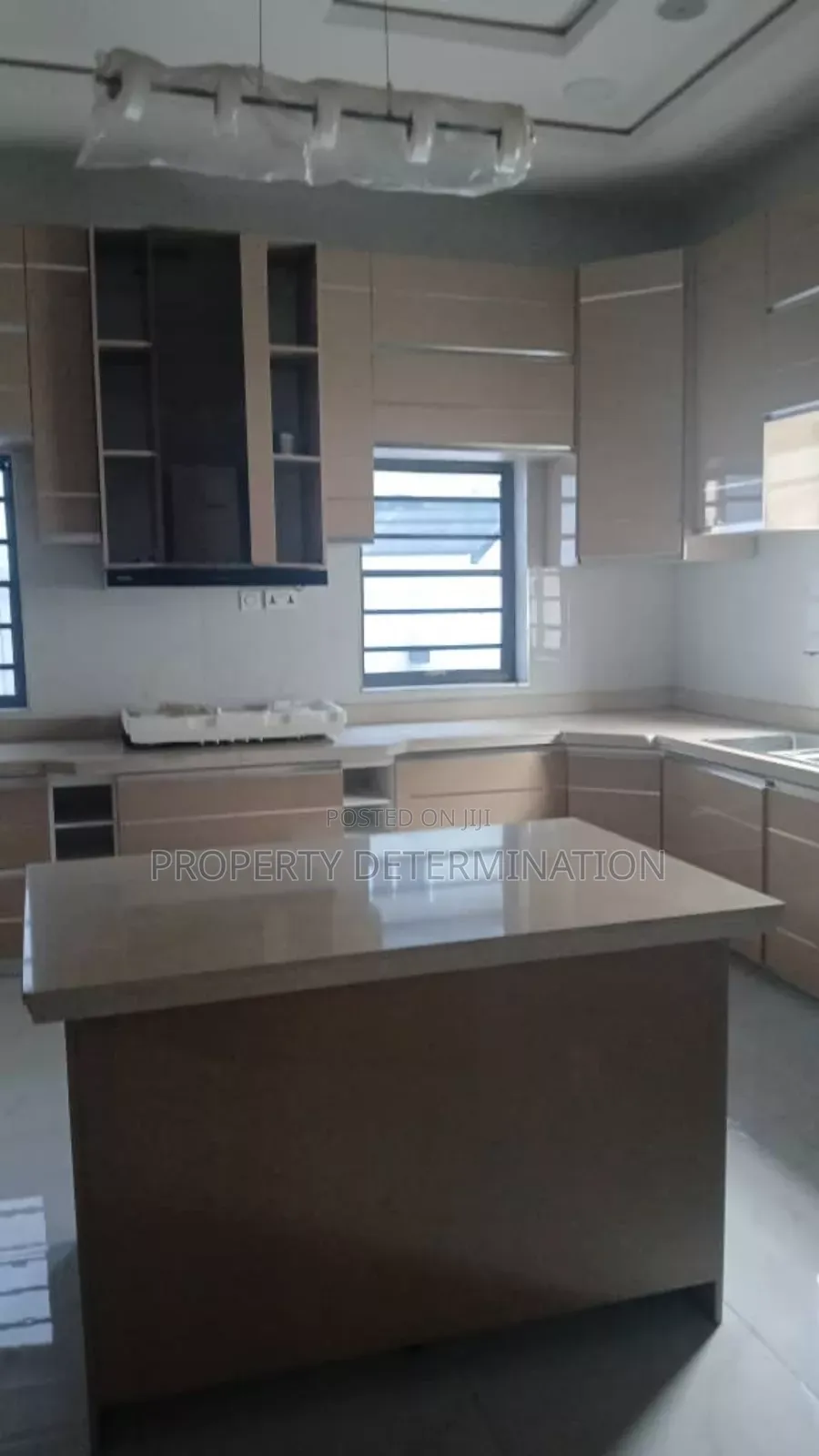 5bdrm Duplex in GRA Phase 2 Shangisha for rent in GRA Phase 2 Shangisha