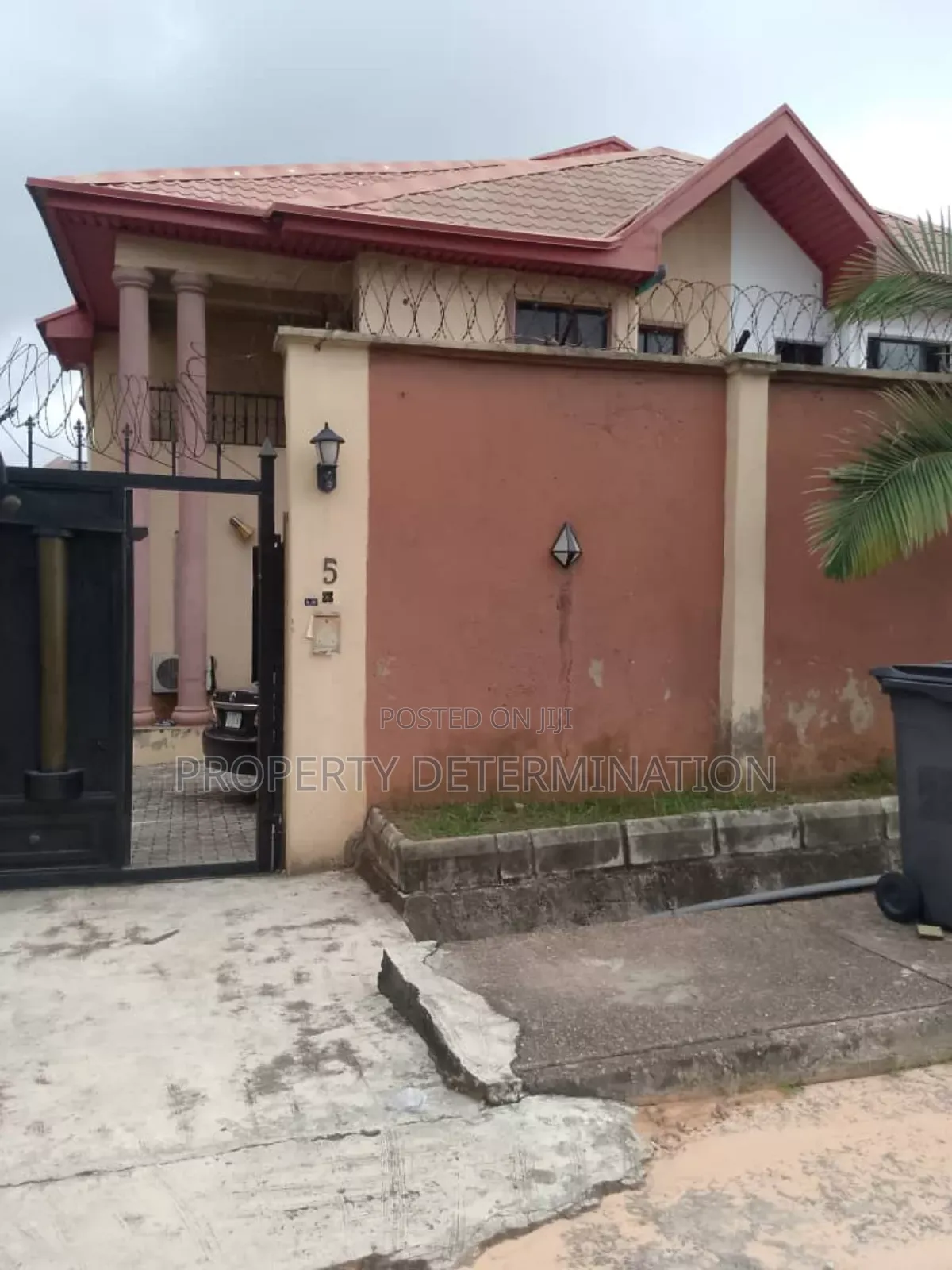 5bdrm Duplex in Omole Phase 1 for sale in Omole Phase 1