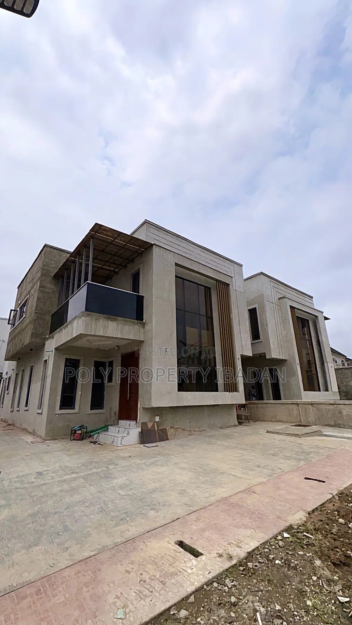 4bdrm Duplex in Chief Lateef, Ibadan for sale in Ibadan