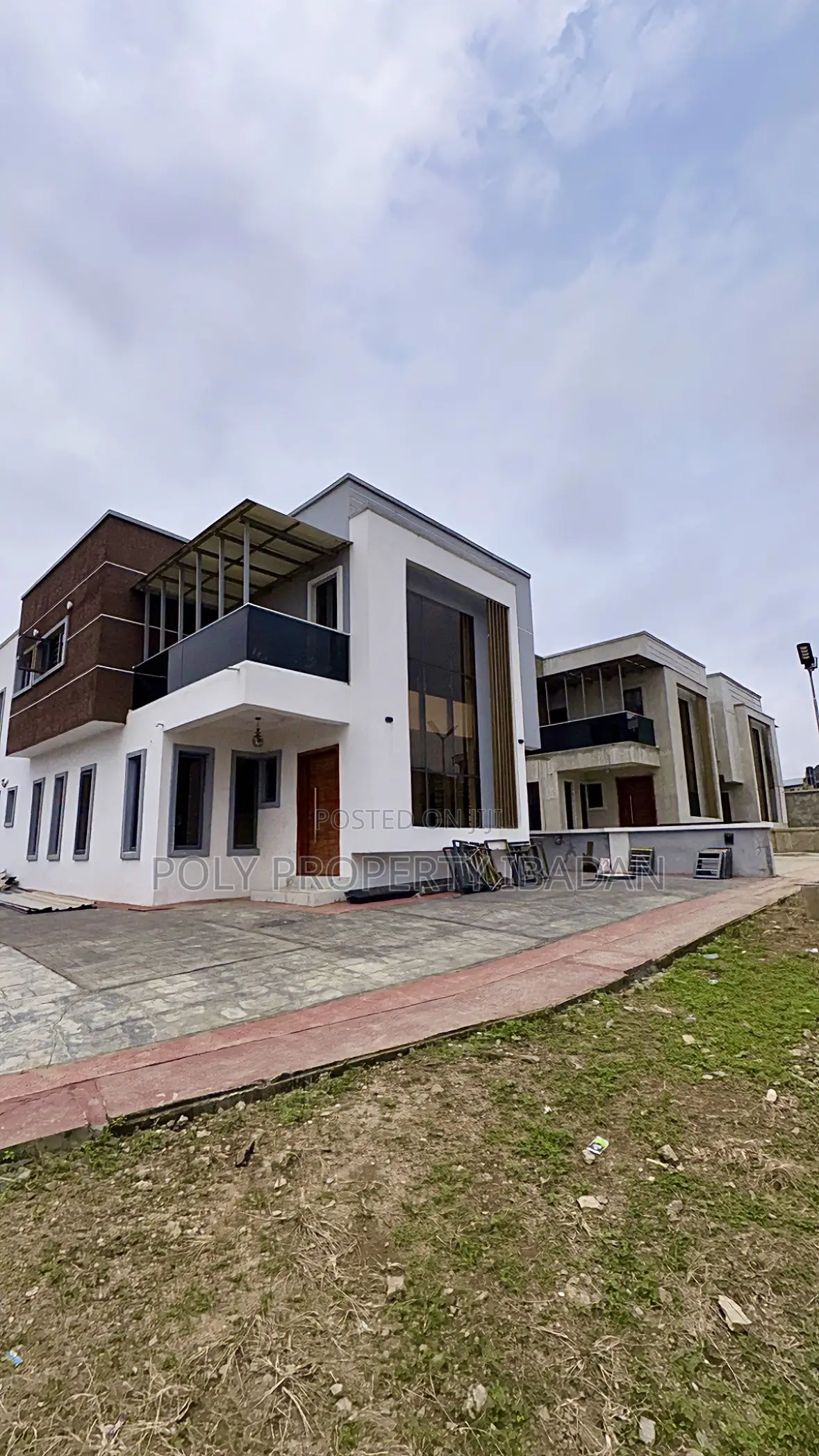 4bdrm Duplex in Chief Lateef, Ibadan for sale in Ibadan