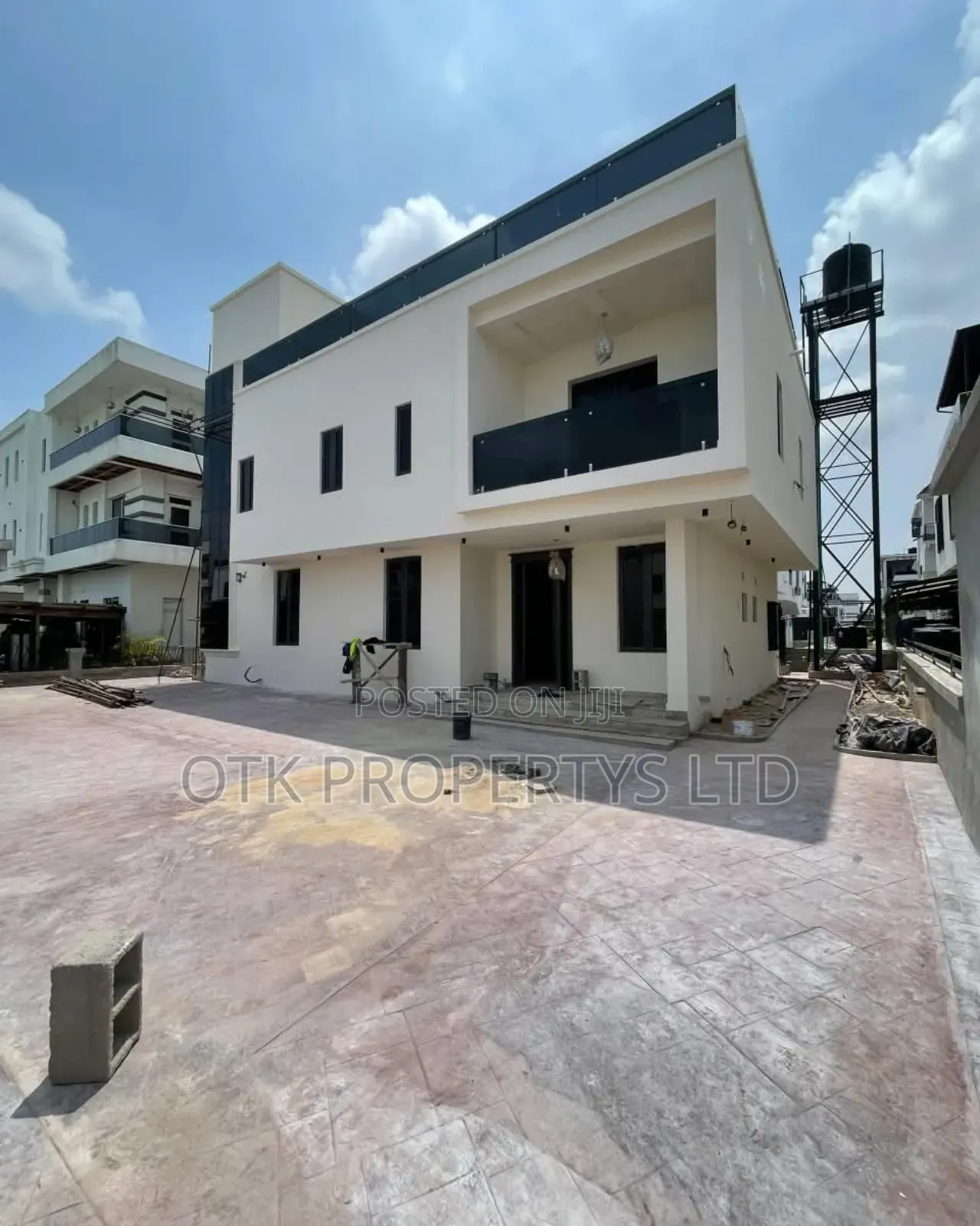 5bdrm Duplex in Osapa London Lekki for sale in Osapa london