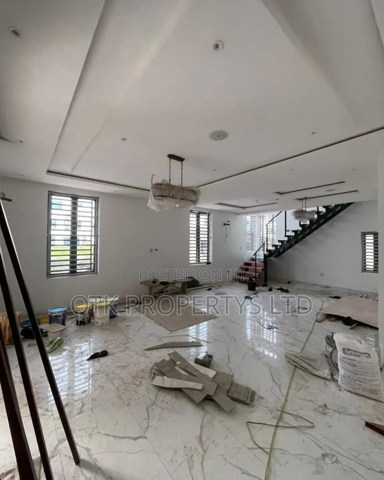 5bdrm Duplex in Osapa London Lekki for sale in Osapa london