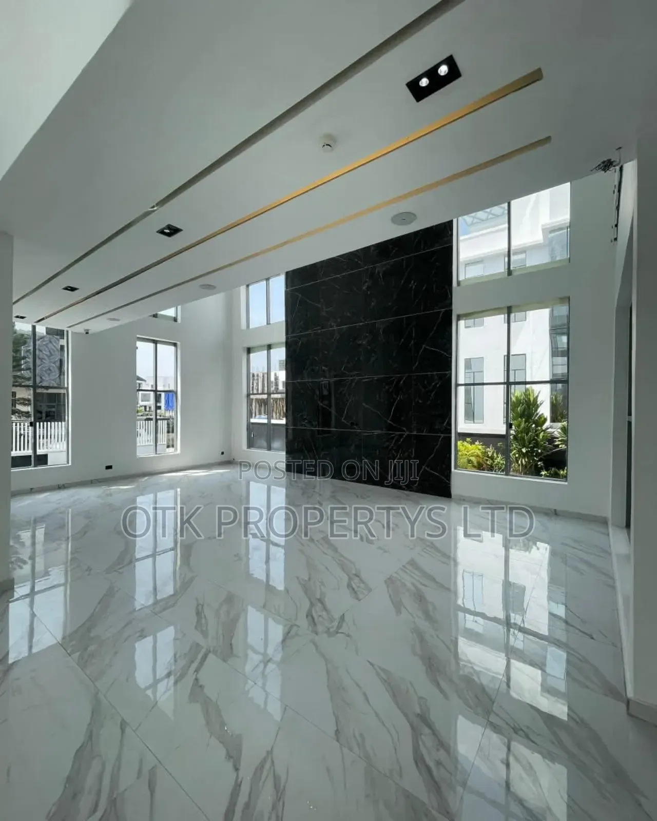 5bdrm Duplex in Osuapa London Lekki  for sale in Osapa london