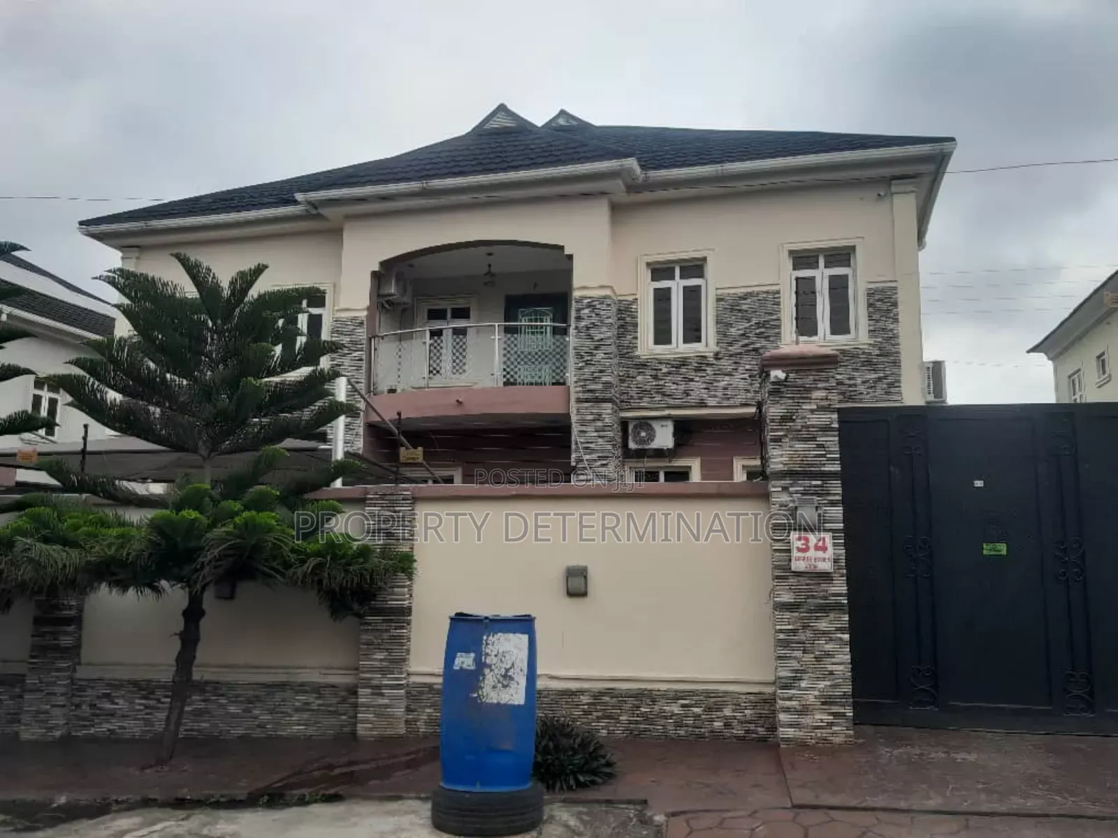5bdrm Duplex in GRA Phase 2 Shangisha for sale in GRA Phase 2 Shangisha
