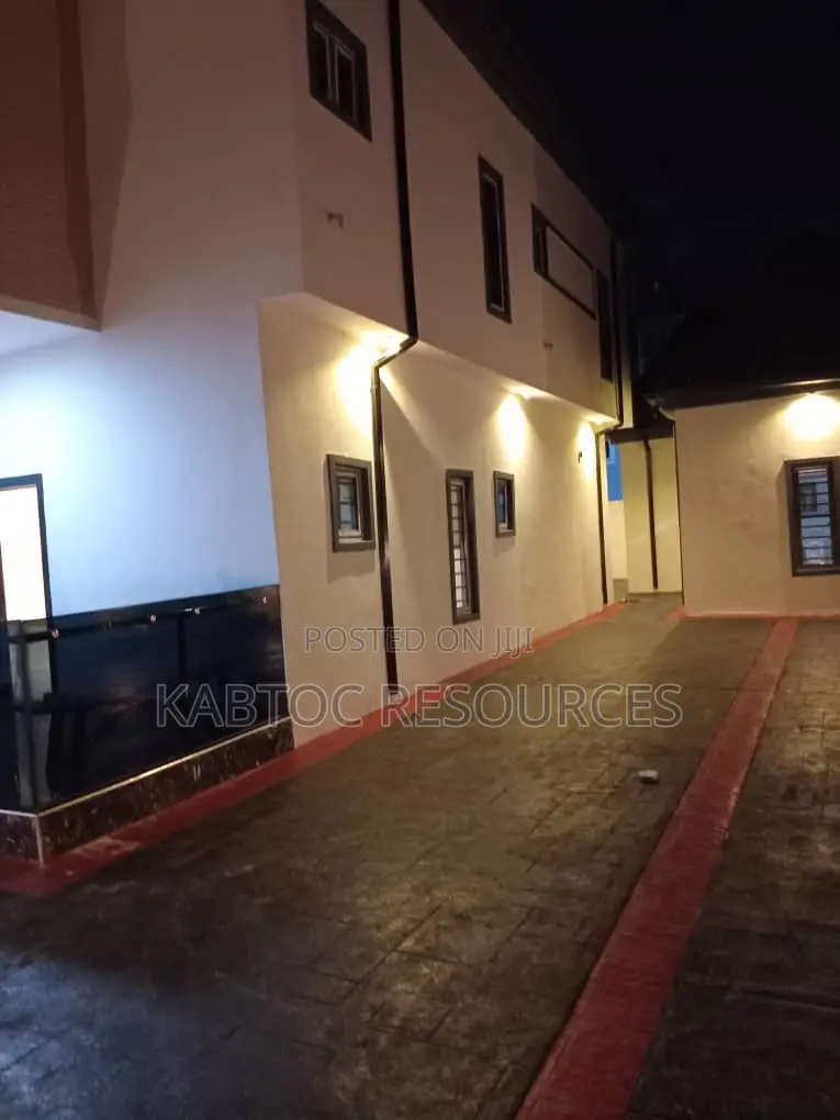 4 Bedroom Duplex in Sangotedo
