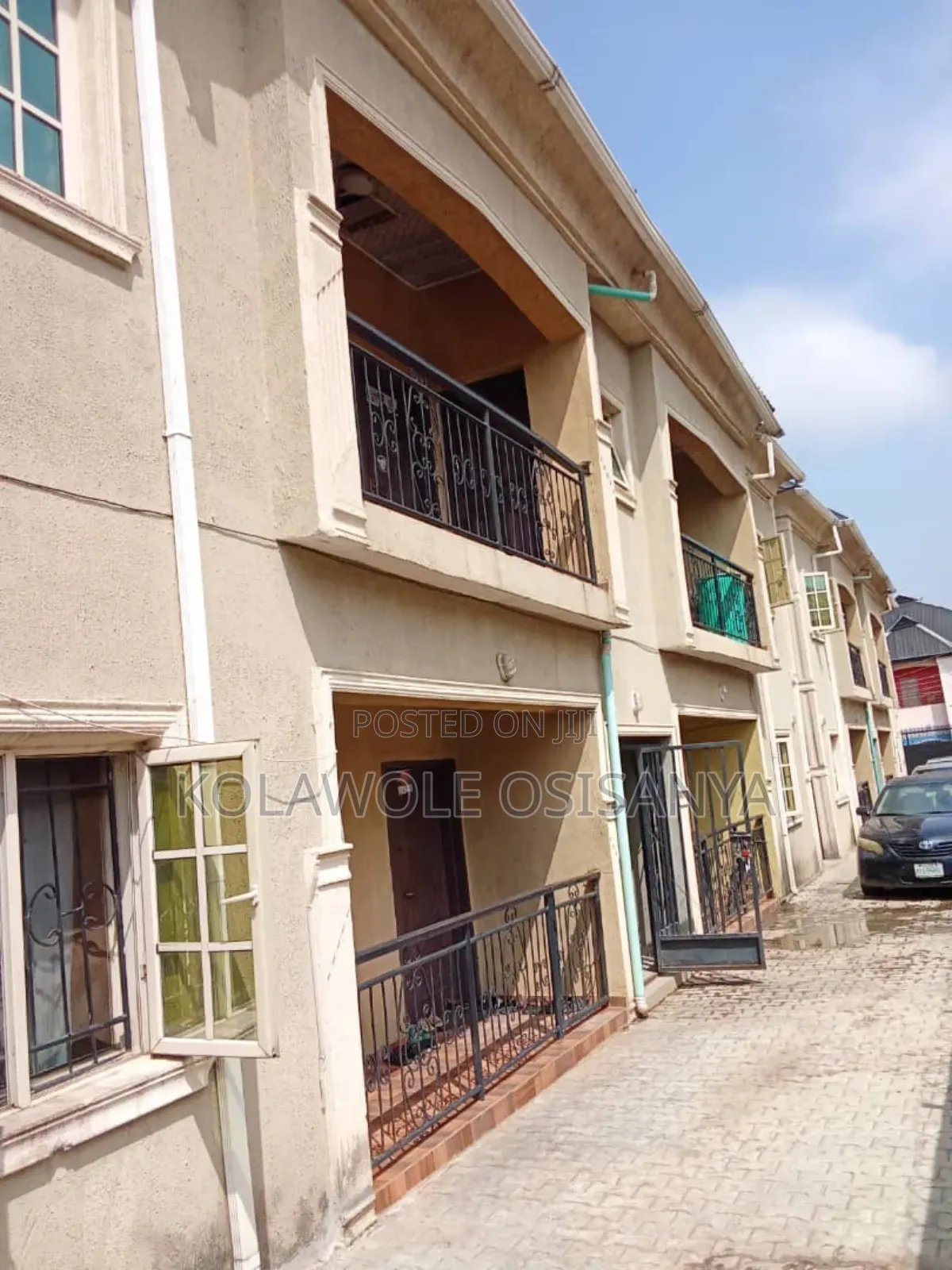 2bdrm Block of Flats in Iseri Olofin for sale in Iseri Olofin