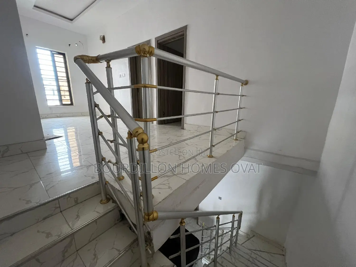 4bdrm Duplex in Ikota for rent in Ikota