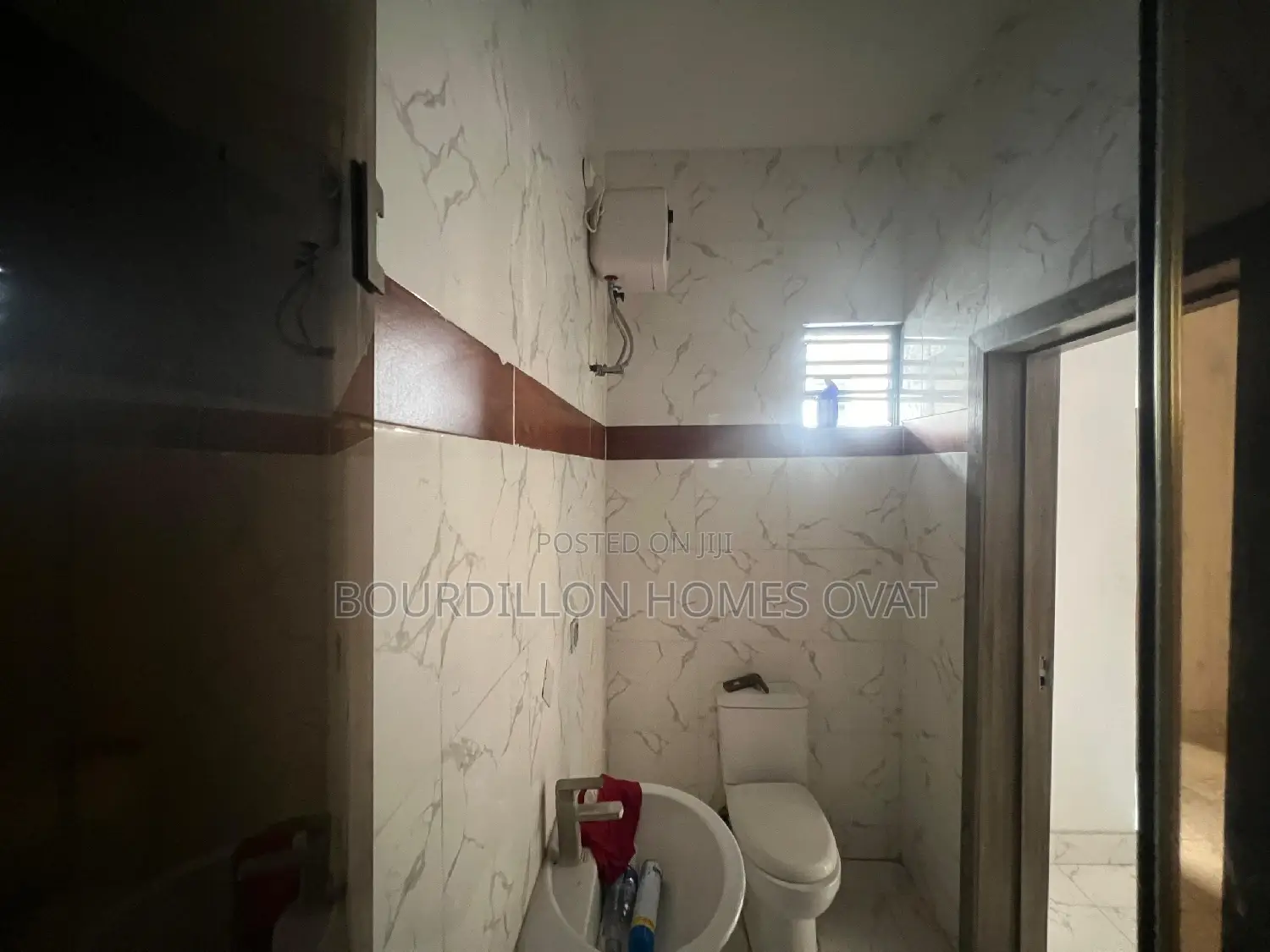 4bdrm Duplex in Ikota for rent in Ikota