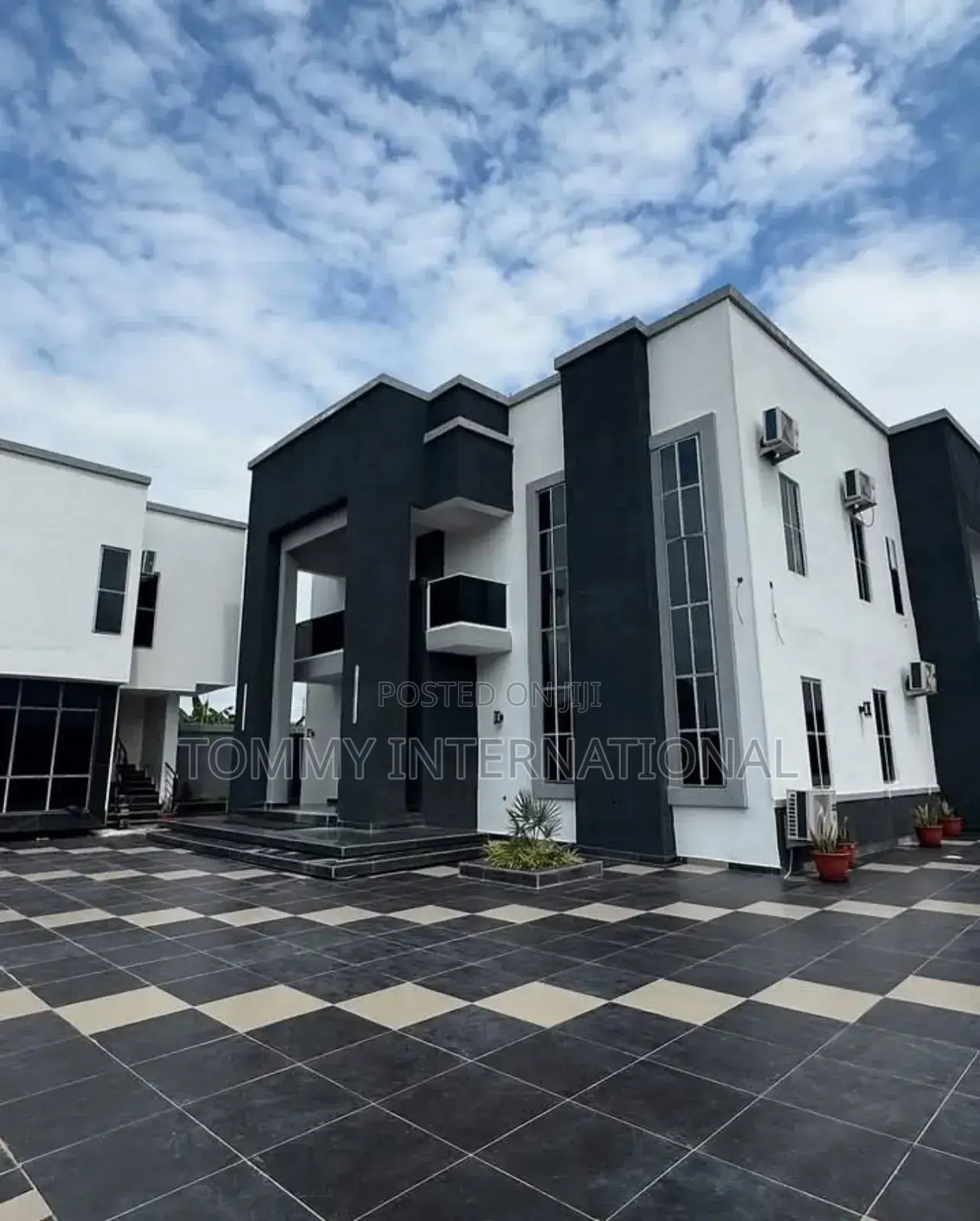 5bdrm Duplex in Cedarwood Estate, Port-Harcourt for sale in Port-Harcourt
