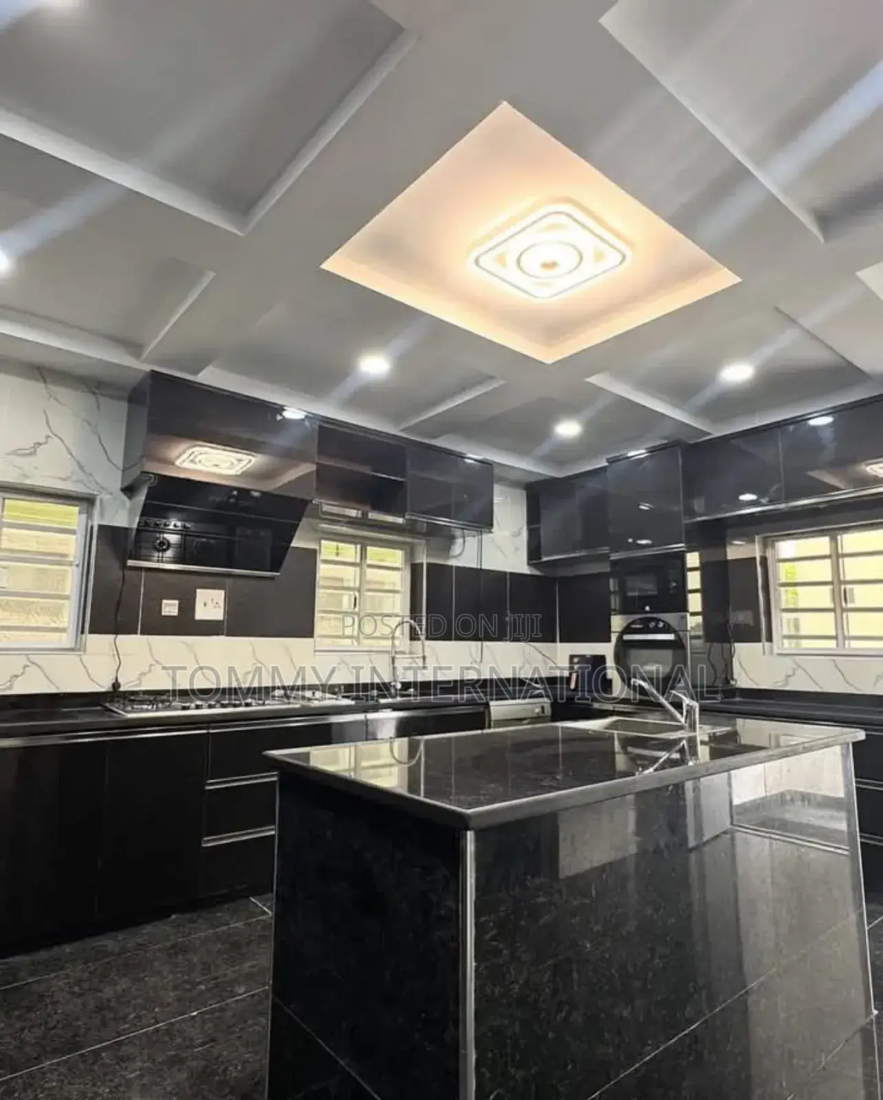 5bdrm Duplex in Cedarwood Estate, Port-Harcourt for sale in Port-Harcourt