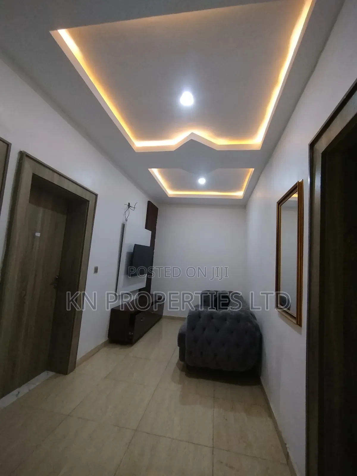 4bdrm Townhouse / Terrace in Diploma Zone Gusape, Guzape District in Guzape District