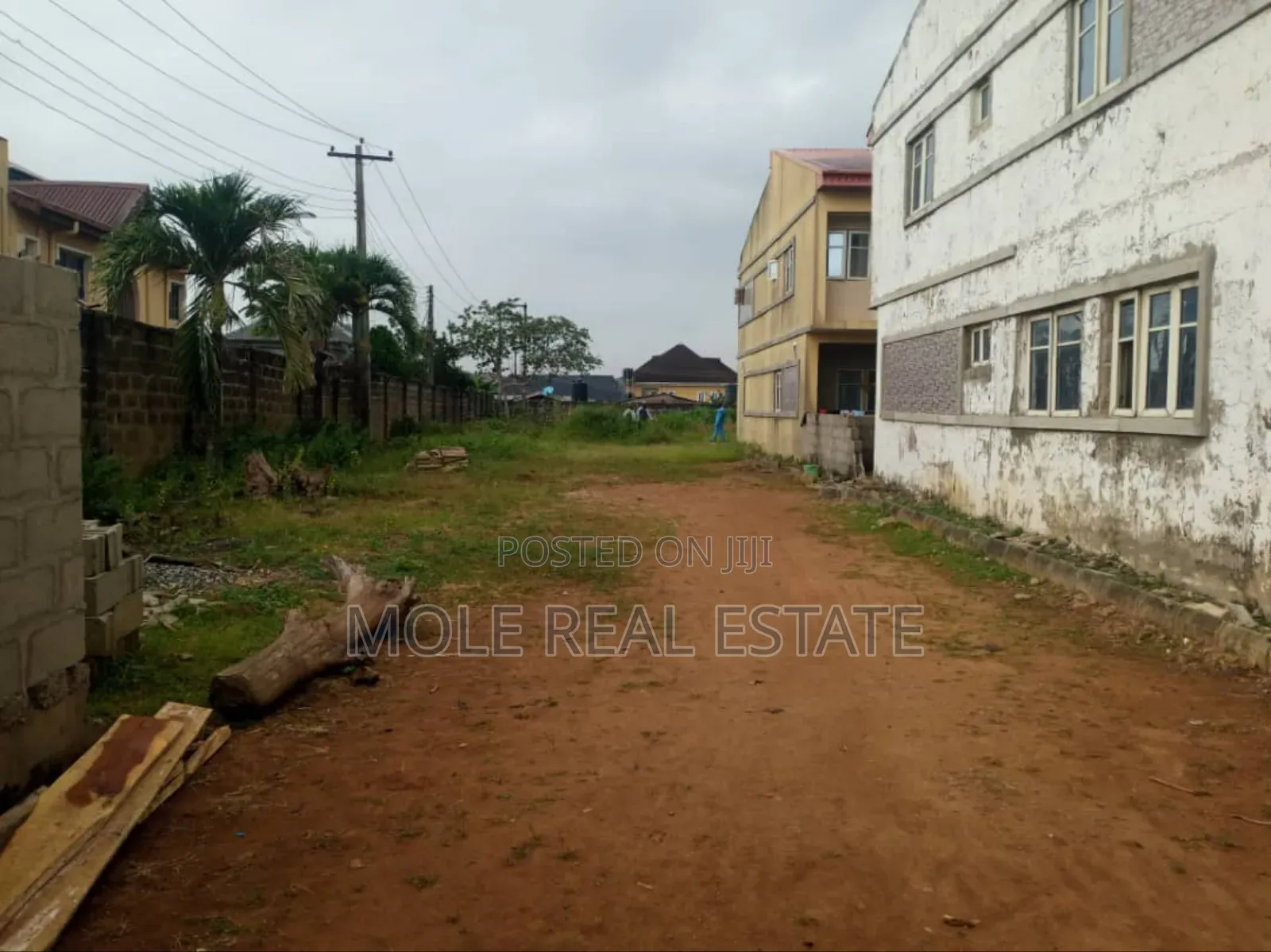 Furnished 3bdrm Duplex in Abaranje Ikotun for sale in Igando / Ikotun/Igando