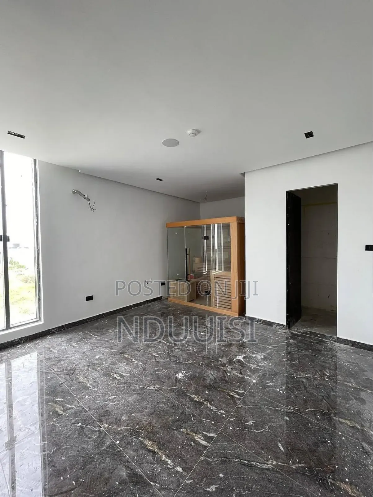 5bdrm Duplex in Cowrie Creek, Lekki Phase 1 for sale in Lekki Phase 1