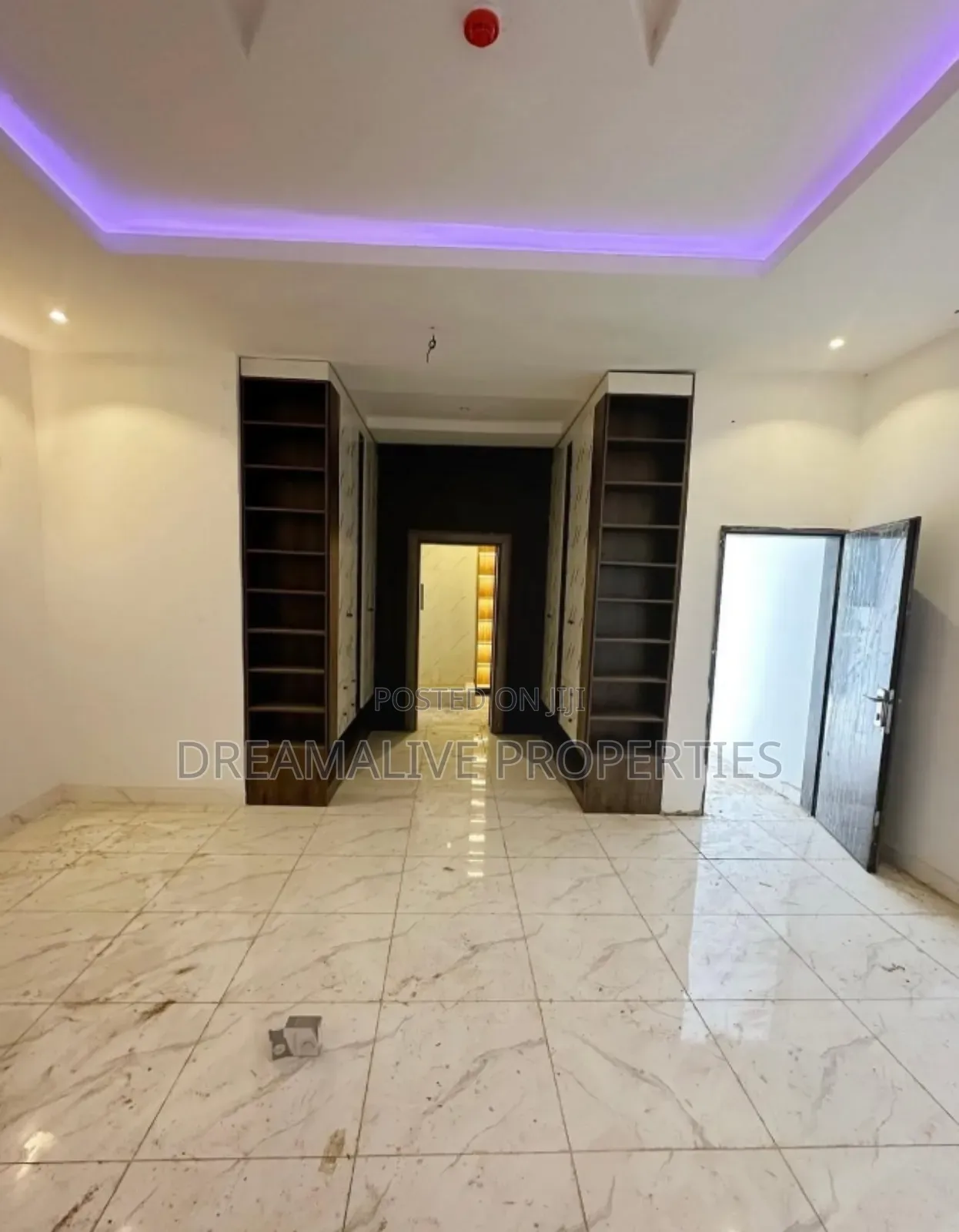 6bdrm Duplex in Katampe Extension for sale in Katampe Extension