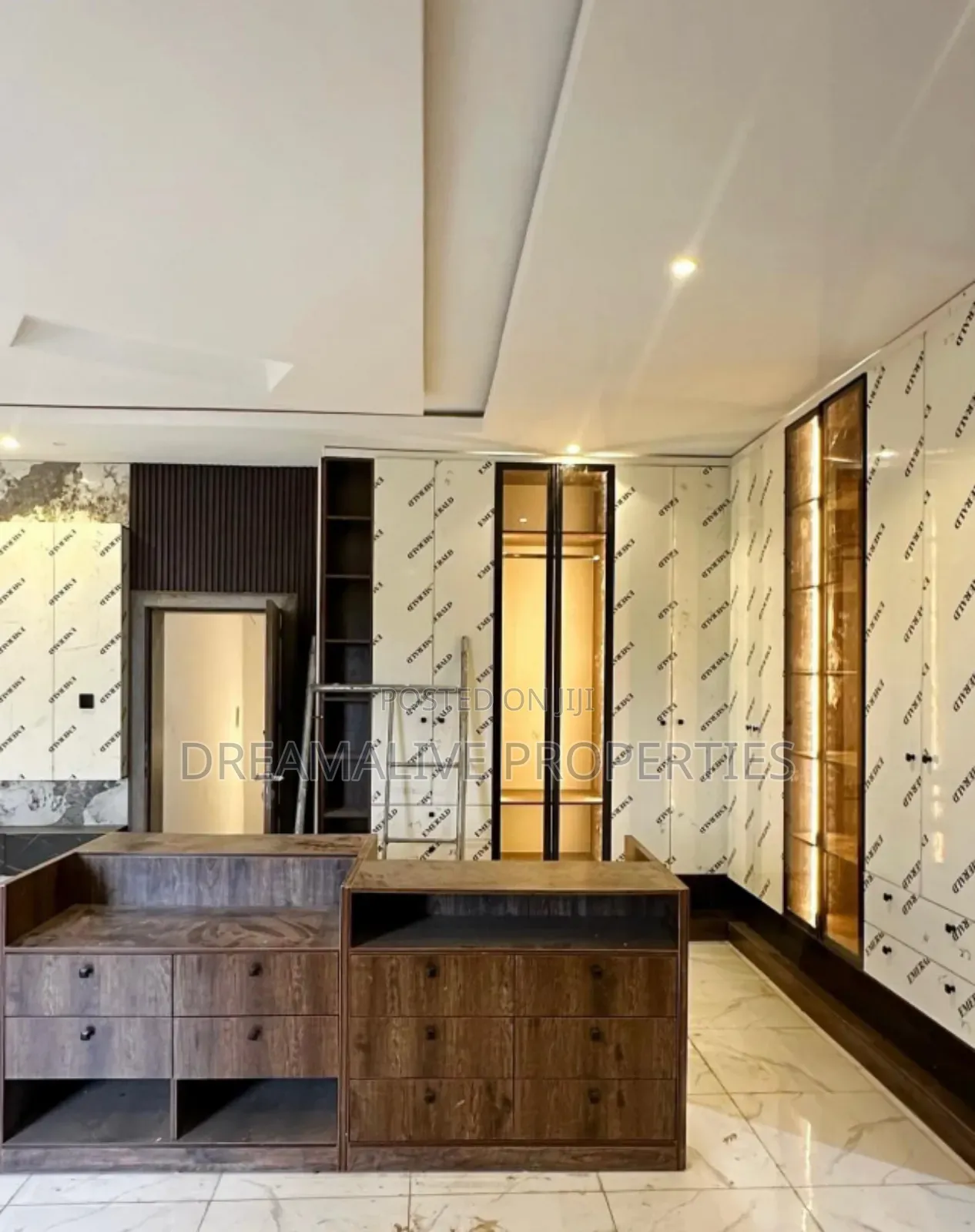 6bdrm Duplex in Katampe Extension for sale in Katampe Extension