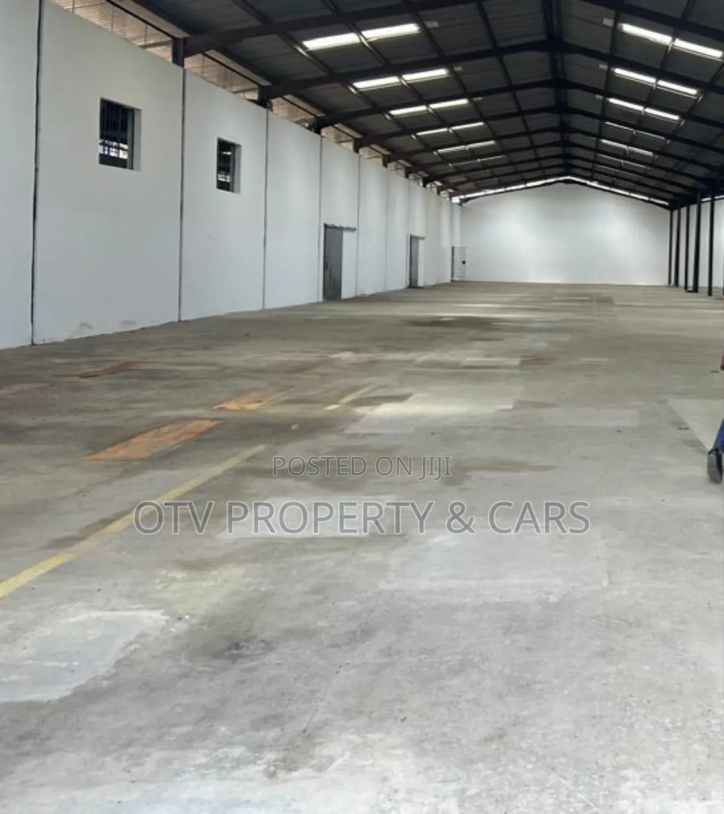 Warehouse Several Buildings. For Sale in Oregun