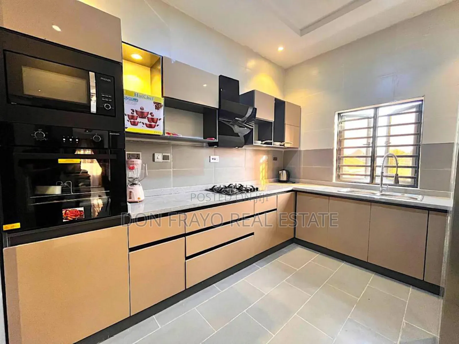 Furnished 6bdrm Block of Flats in Elebu Estate, Akala Express for sale in Akala Express