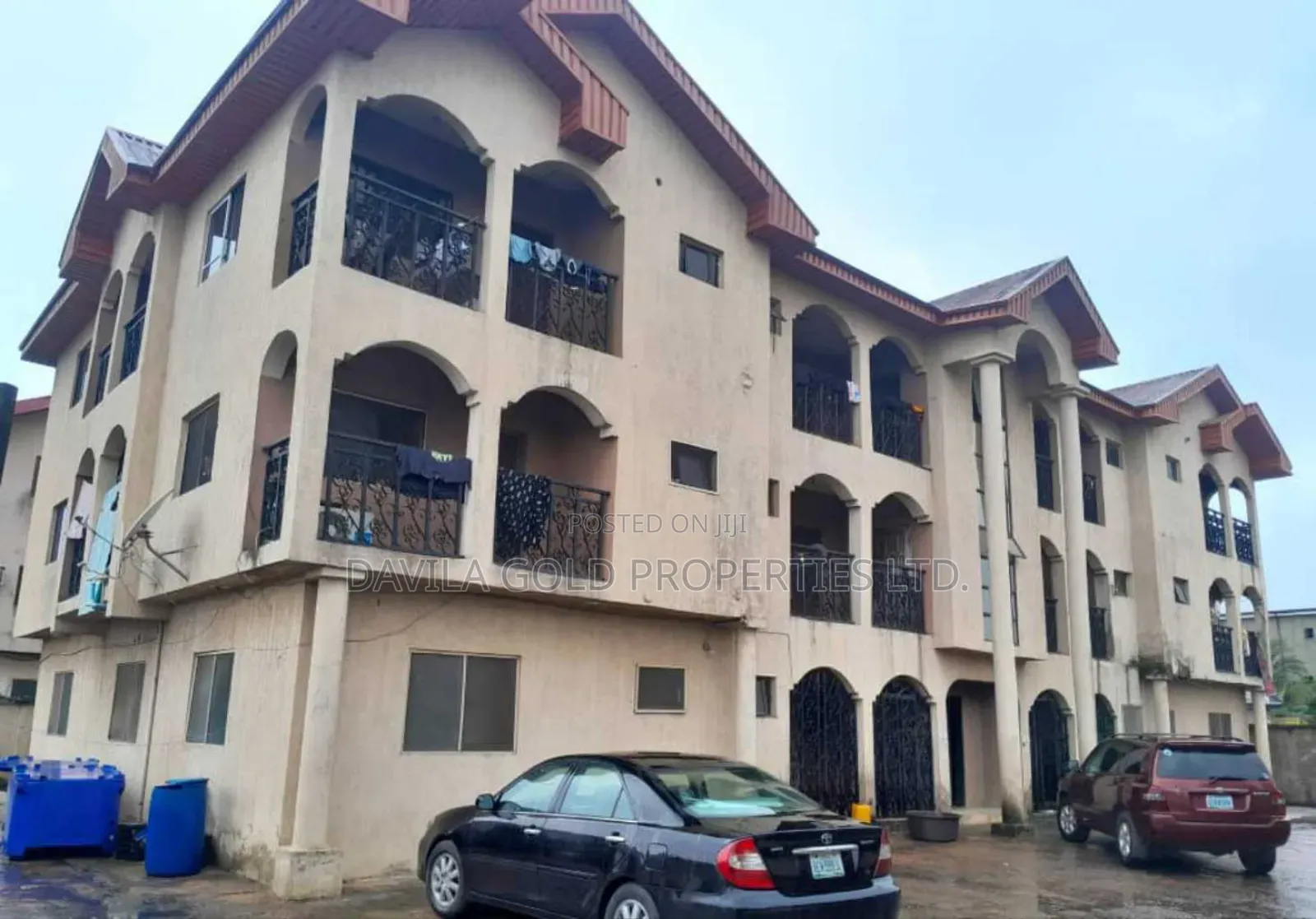 18bdrm Block of Flats in Benin City for sale in Benin City