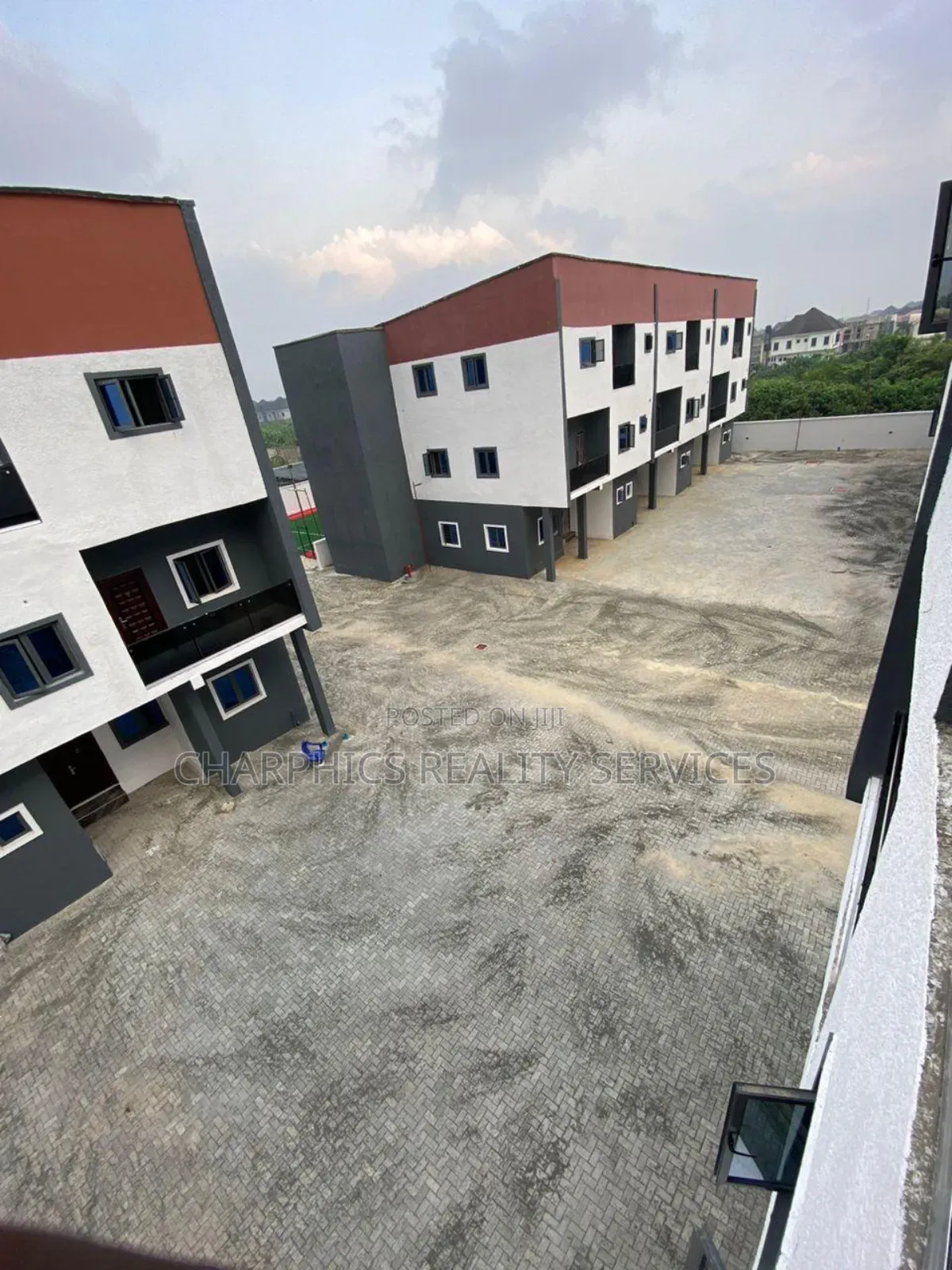 4bdrm Duplex in Sangotedo for sale in Sangotedo