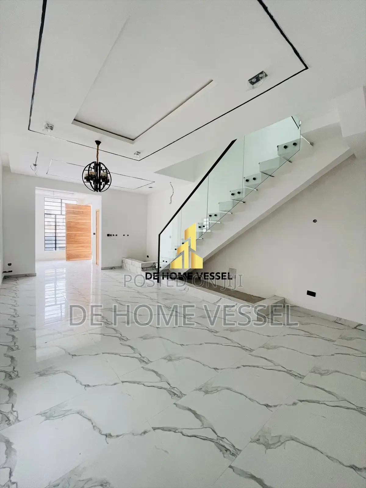 4bdrm Duplex in Idado for sale in Idado