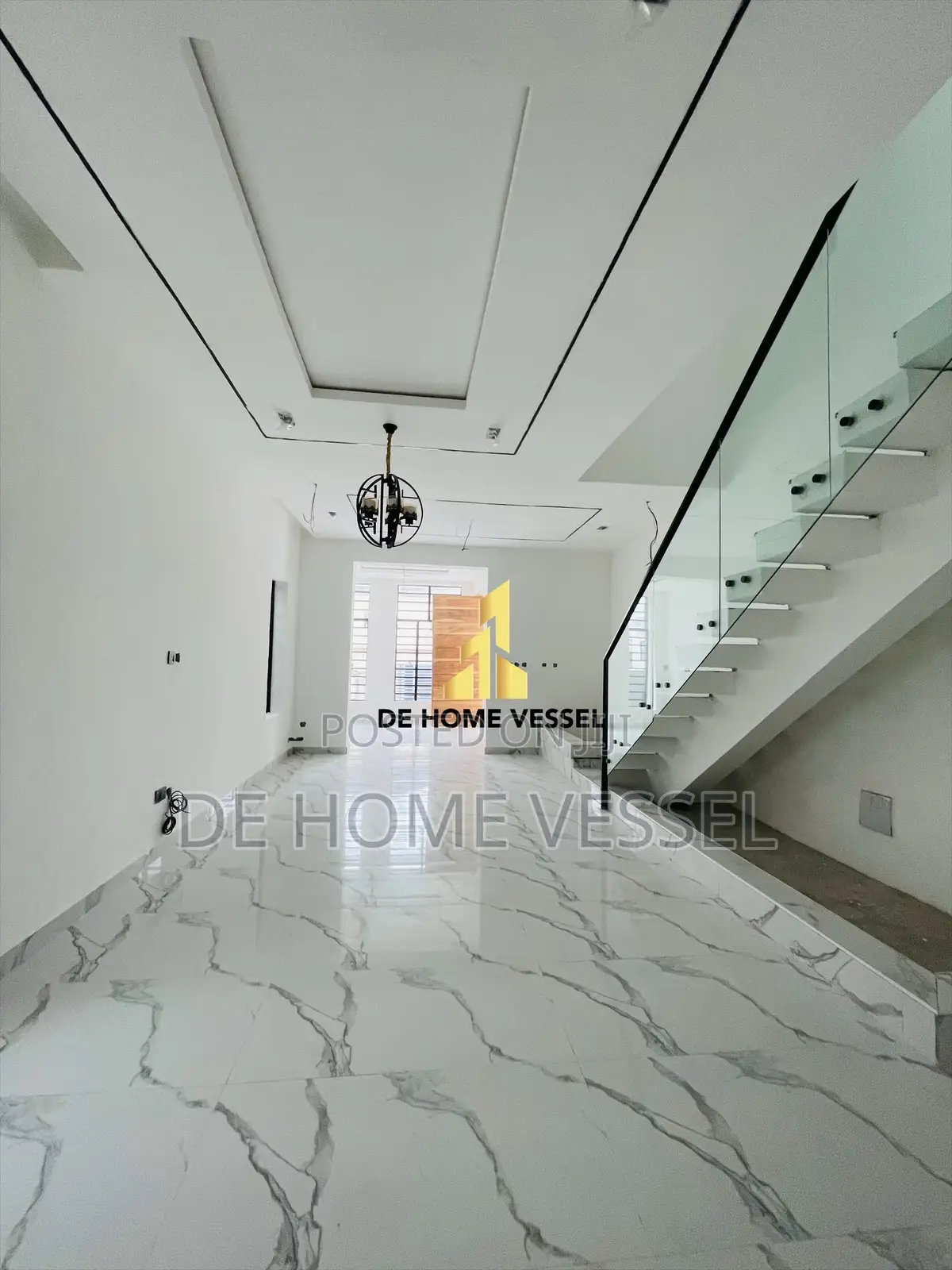 4bdrm Duplex in Idado for sale in Idado