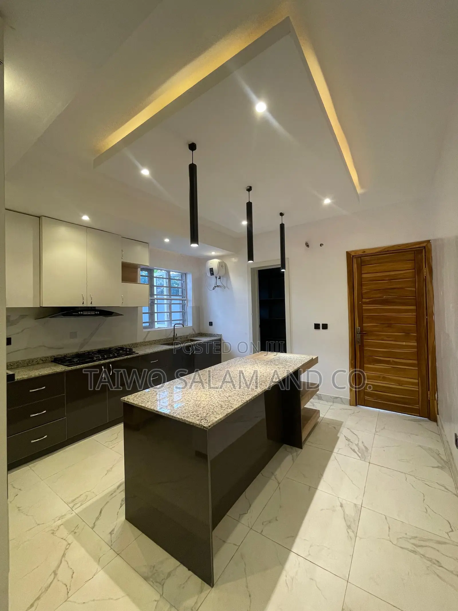 4bdrm Duplex in Akobo for sale in Akobo