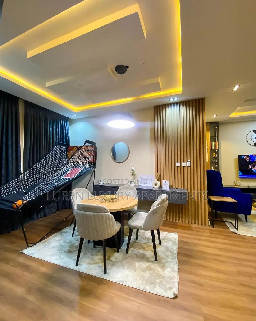 3 Bedroom Apartment Fully Automated With Basketball and Ps5 in Wuye