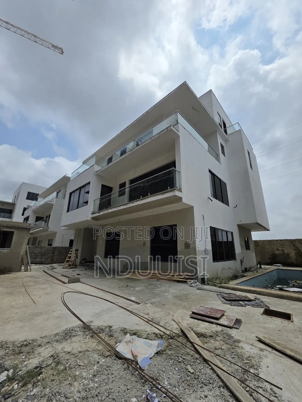 5bdrm Duplex in Banana Island for sale in Banana Island