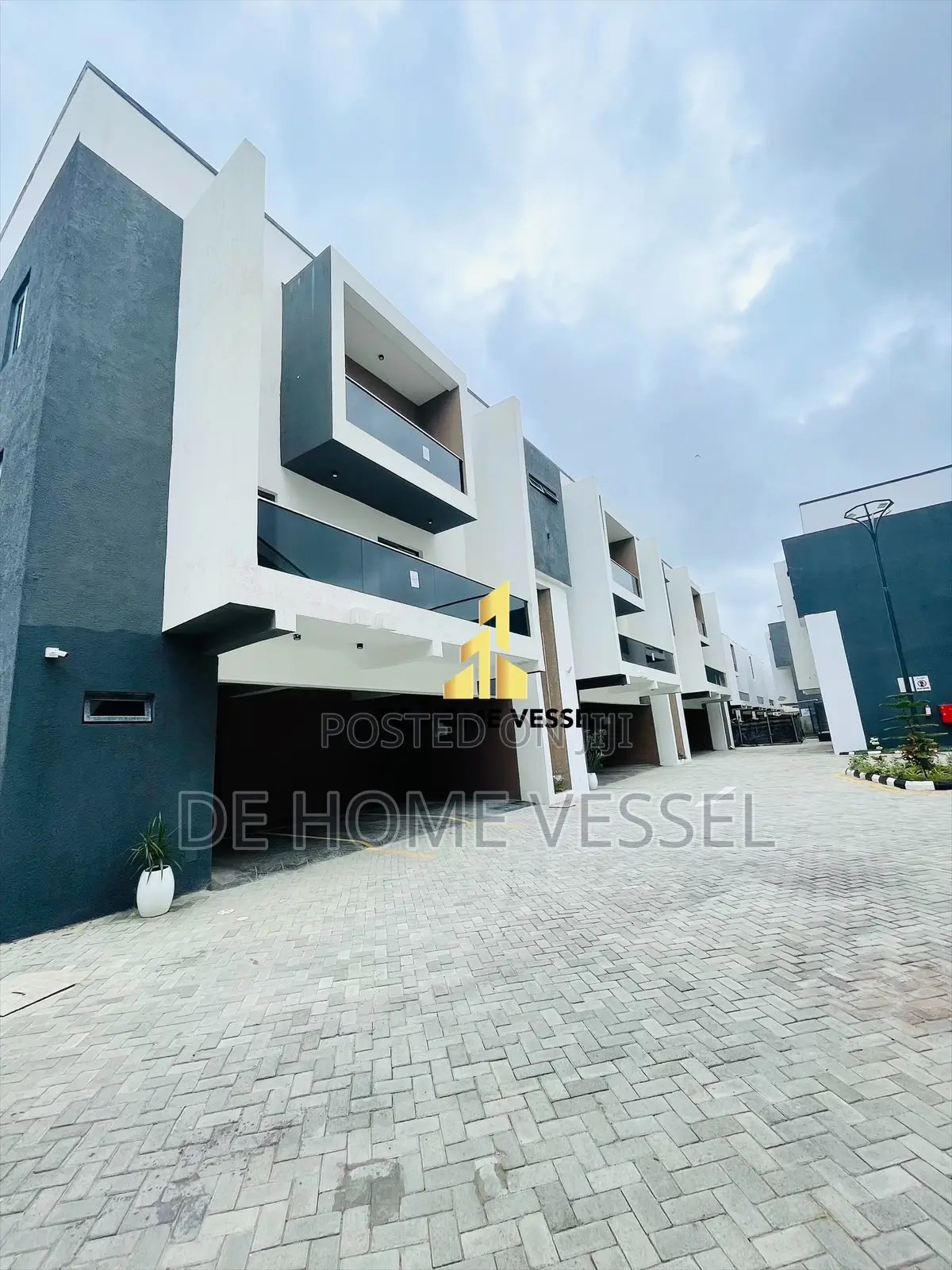 2bdrm Apartment in Ikate for sale in Ikate