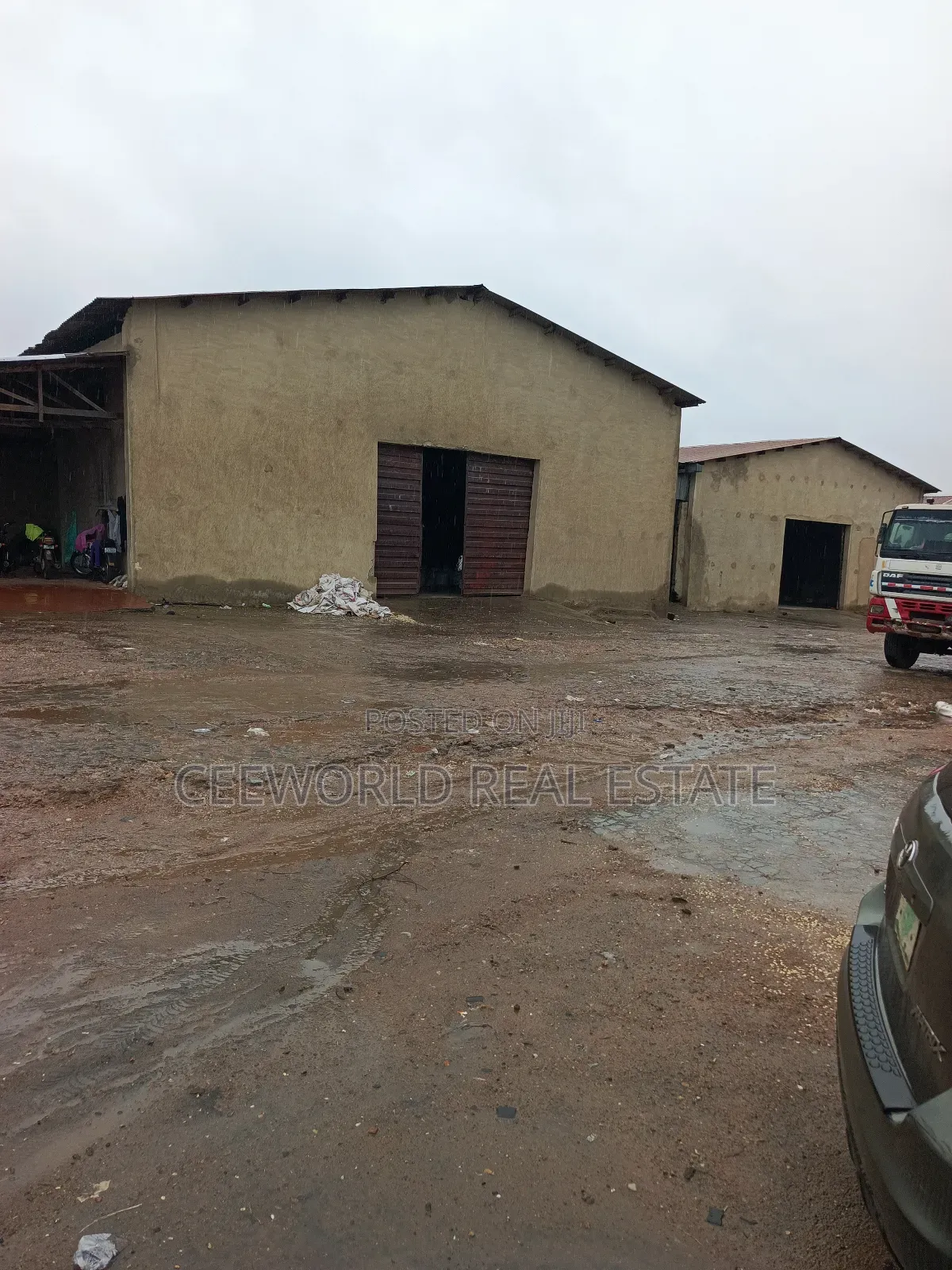 Over 1300sqm of Warehouse Available for Lease at Opere in CHallenge / Ibadan