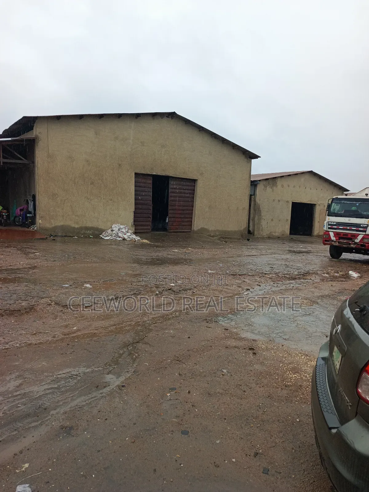 Over 1300sqm of Warehouse Available for Lease at Opere in CHallenge / Ibadan