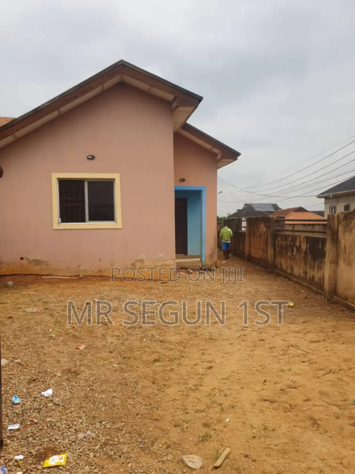 6bdrm Bungalow in Embassy Voera Estate, Obafemi-Owode for sale in Obafemi-Owode