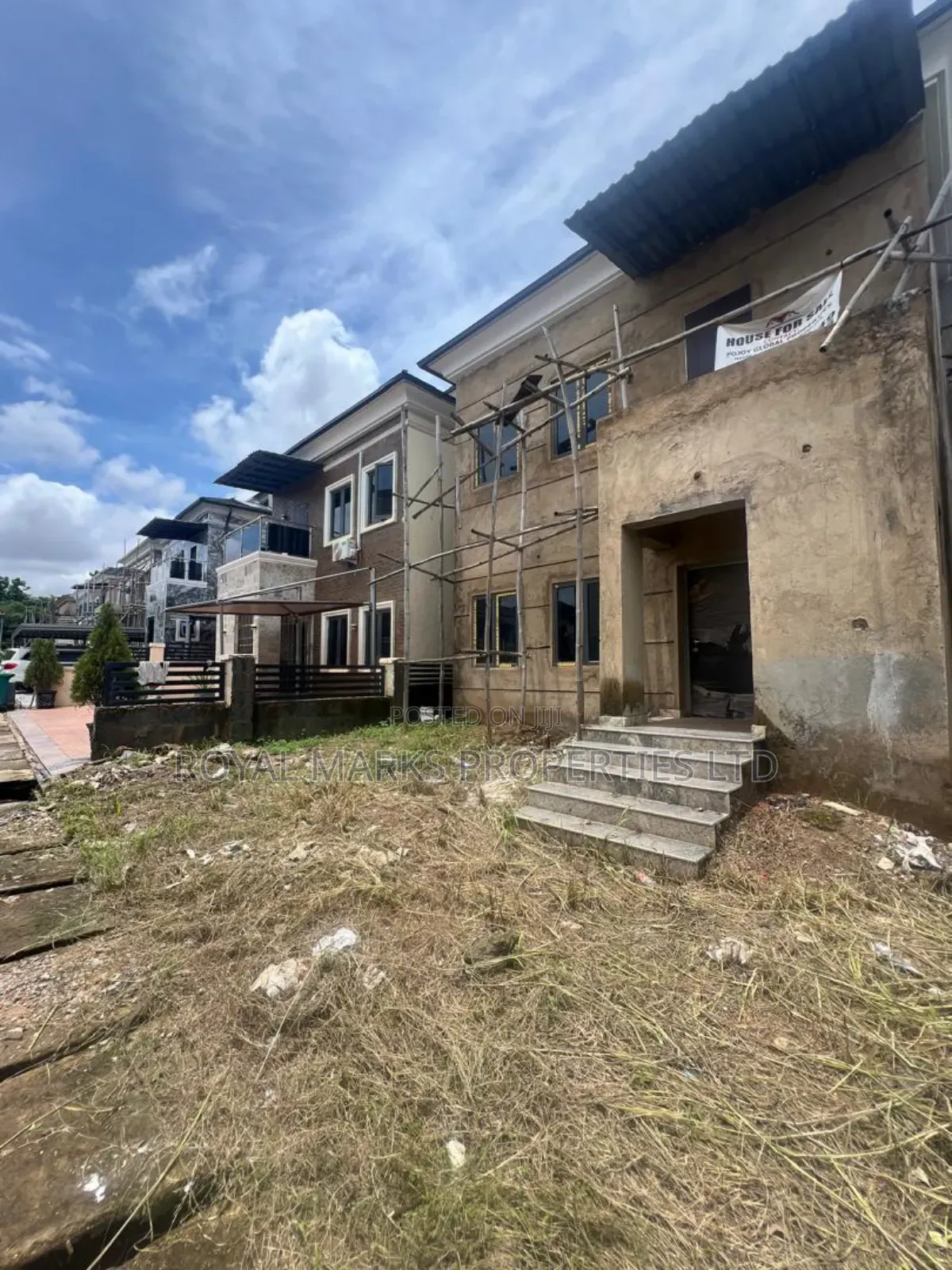 4bdrm Duplex in Kaura for sale in Kaura