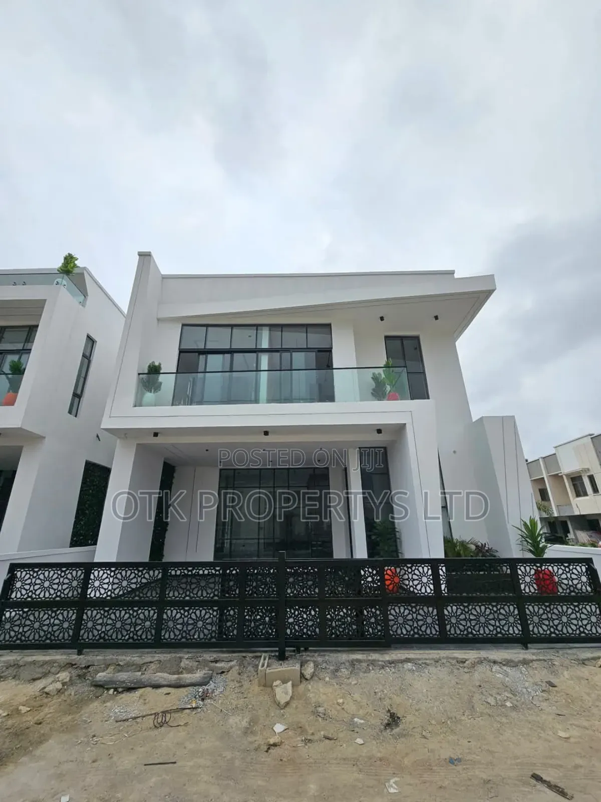 5bdrm Duplex in 2Nd Toll Gate, Lekki for sale in Lekki
