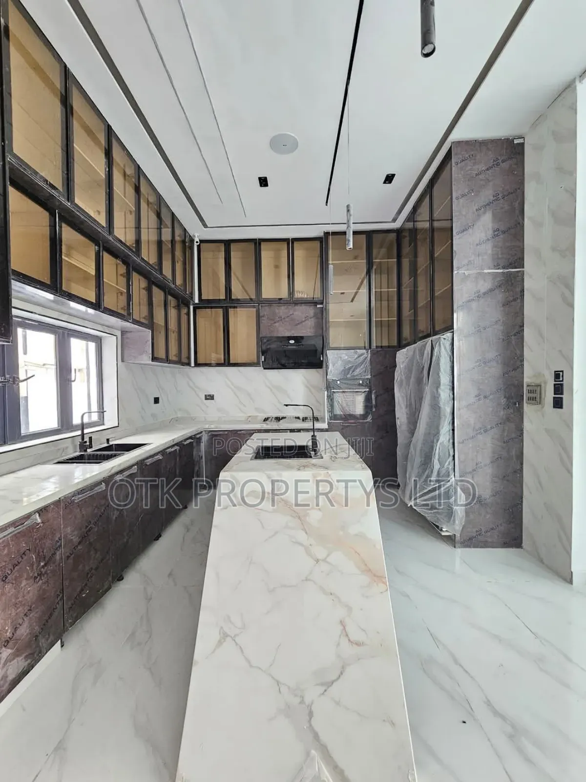 5bdrm Duplex in 2Nd Toll Gate, Lekki for sale in Lekki
