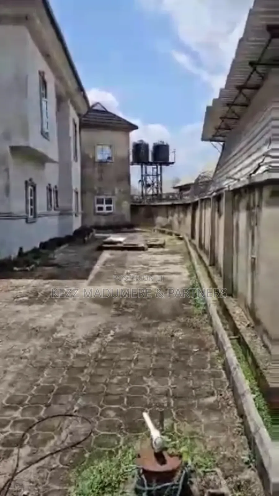 7bdrm Duplex in Area C Behind for sale in Owerri