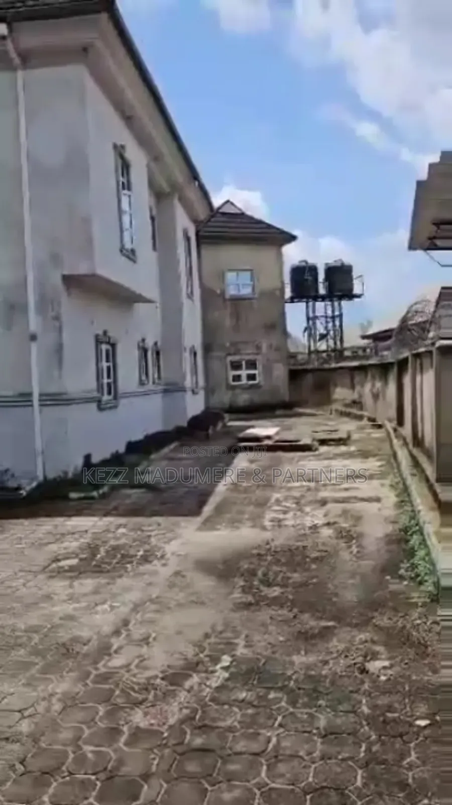 7bdrm Duplex in Area C Behind for sale in Owerri