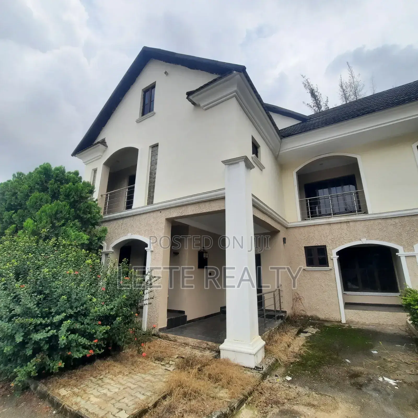 5bdrm Duplex in Utako for sale in Utako