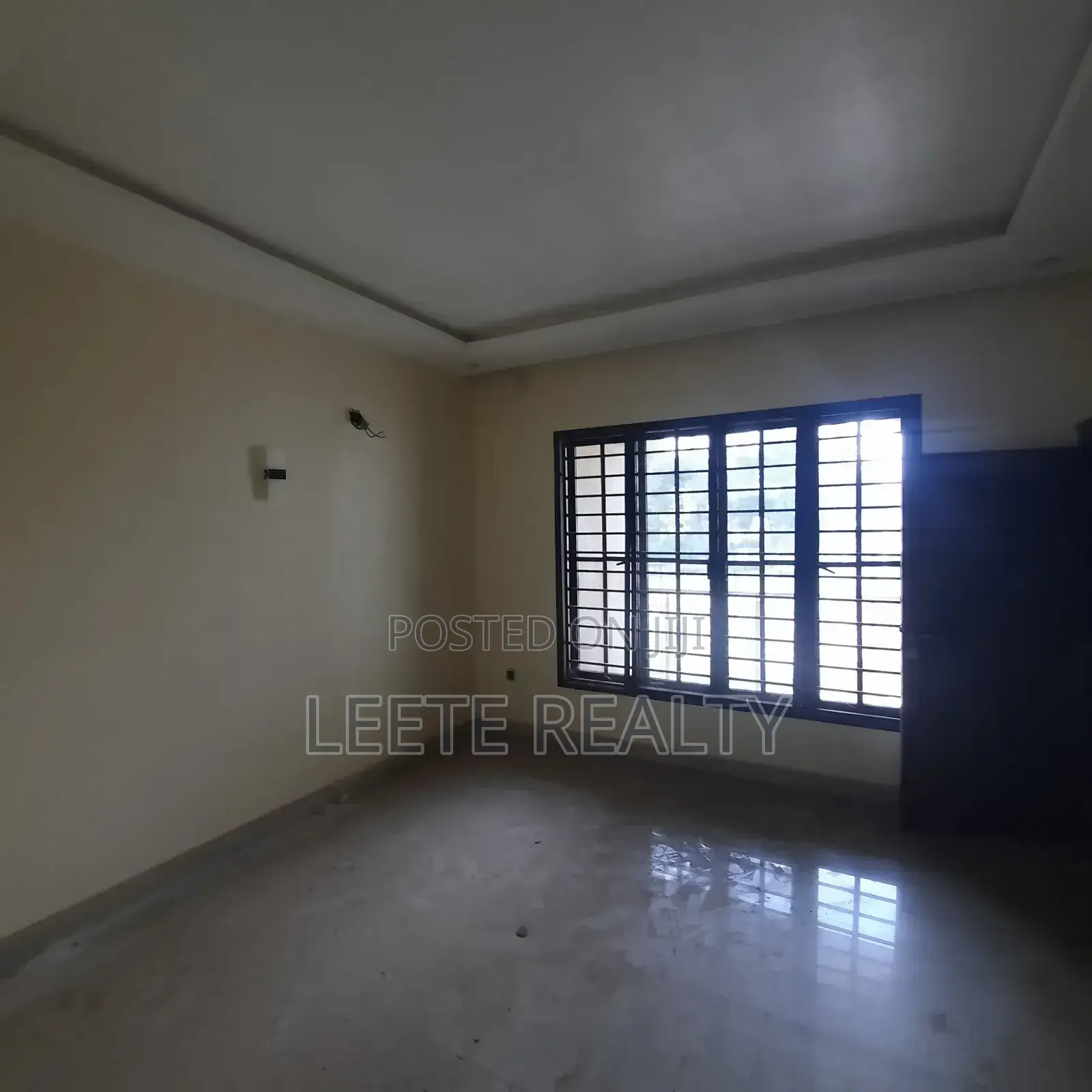 5bdrm Duplex in Utako for sale in Utako