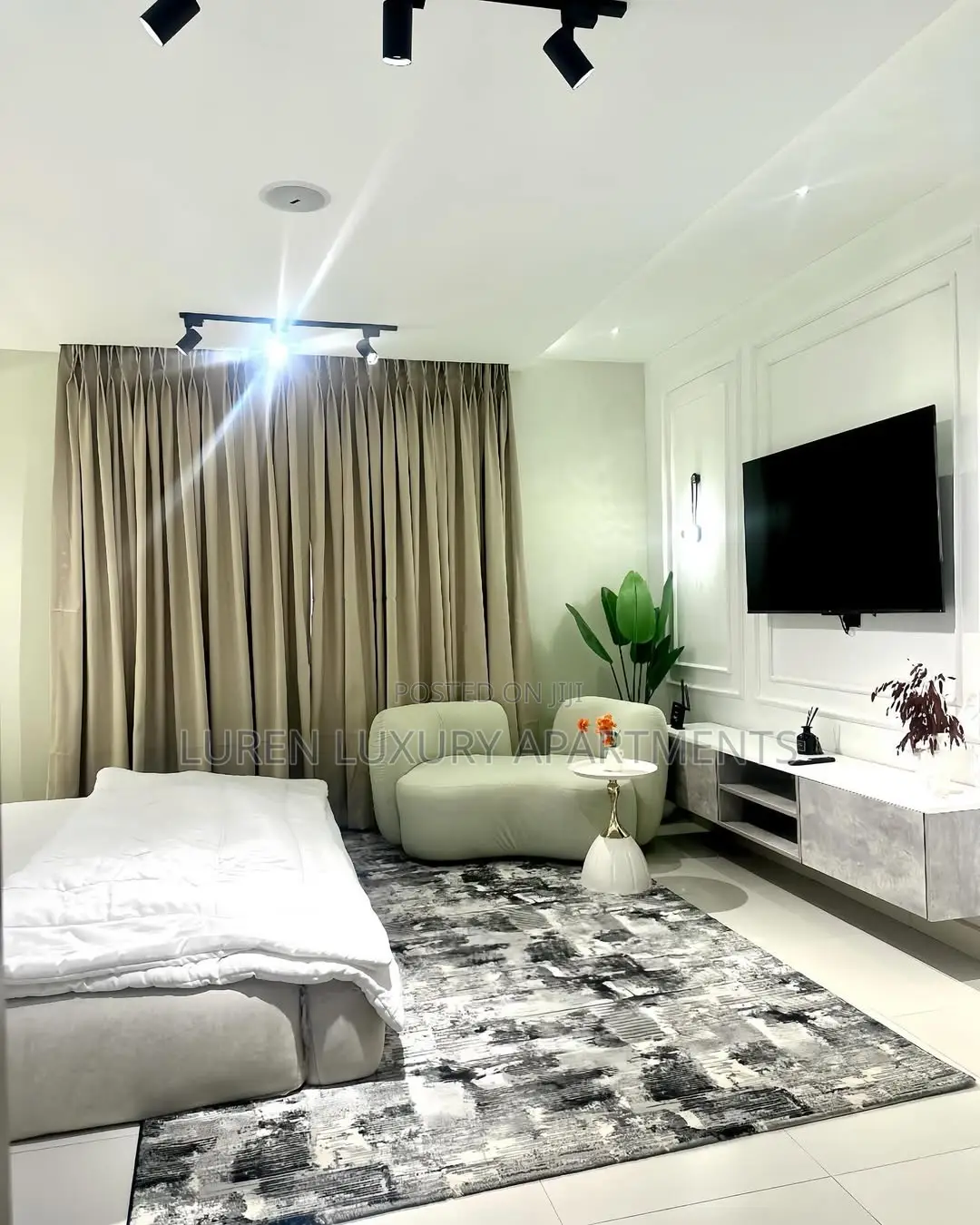 1 Bedroom Luxury Apartment at Utako, Abuja in Utako