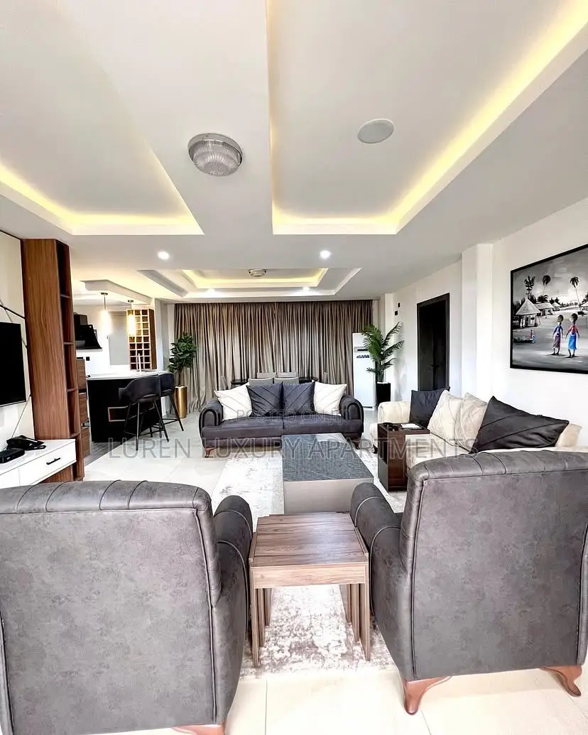 2 Bedroom Apartment With Swimming Pool Inbuilt Speakers in Wuse 2