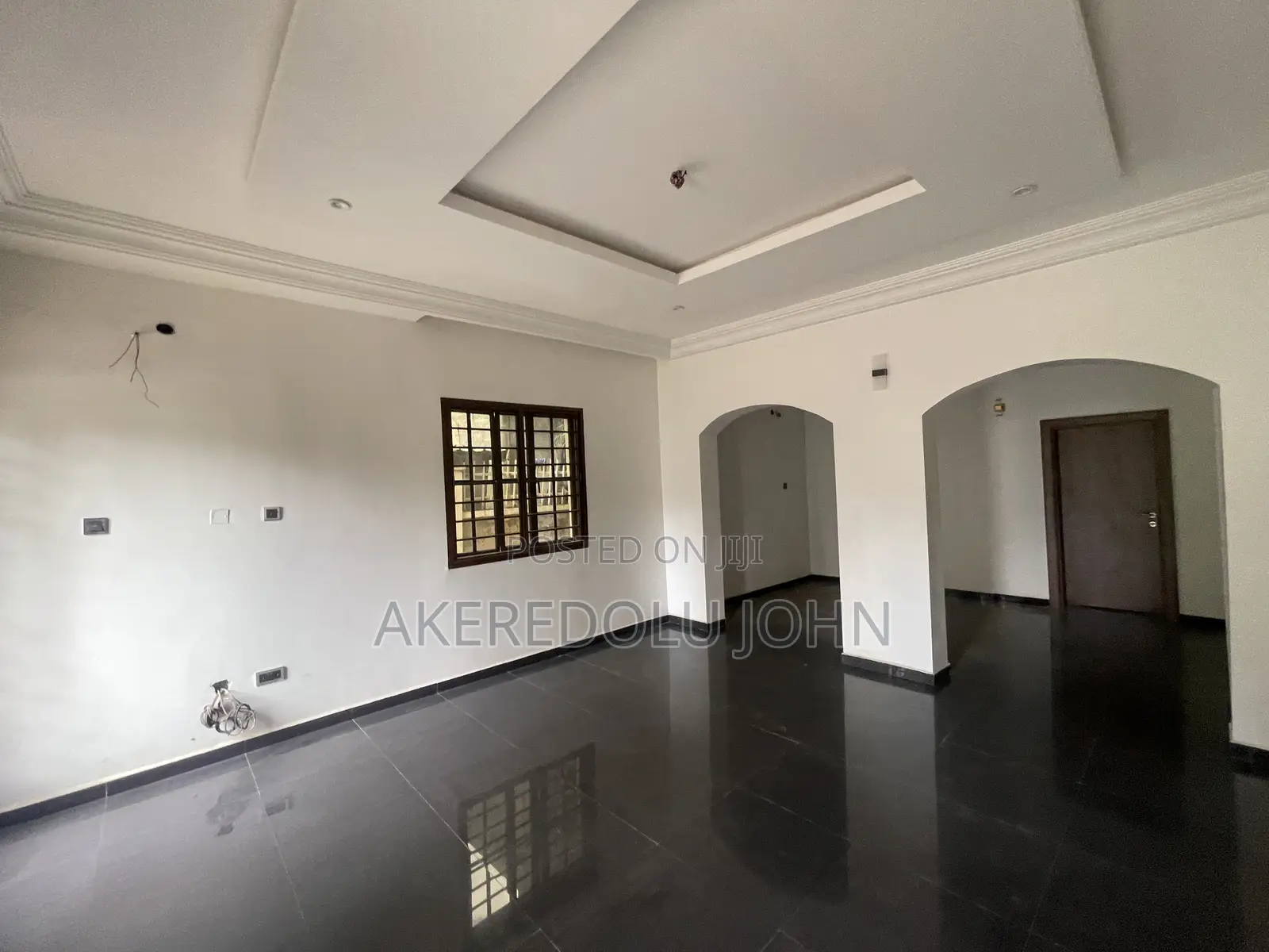 5bdrm Townhouse/Terrace in Utako for sale in Utako