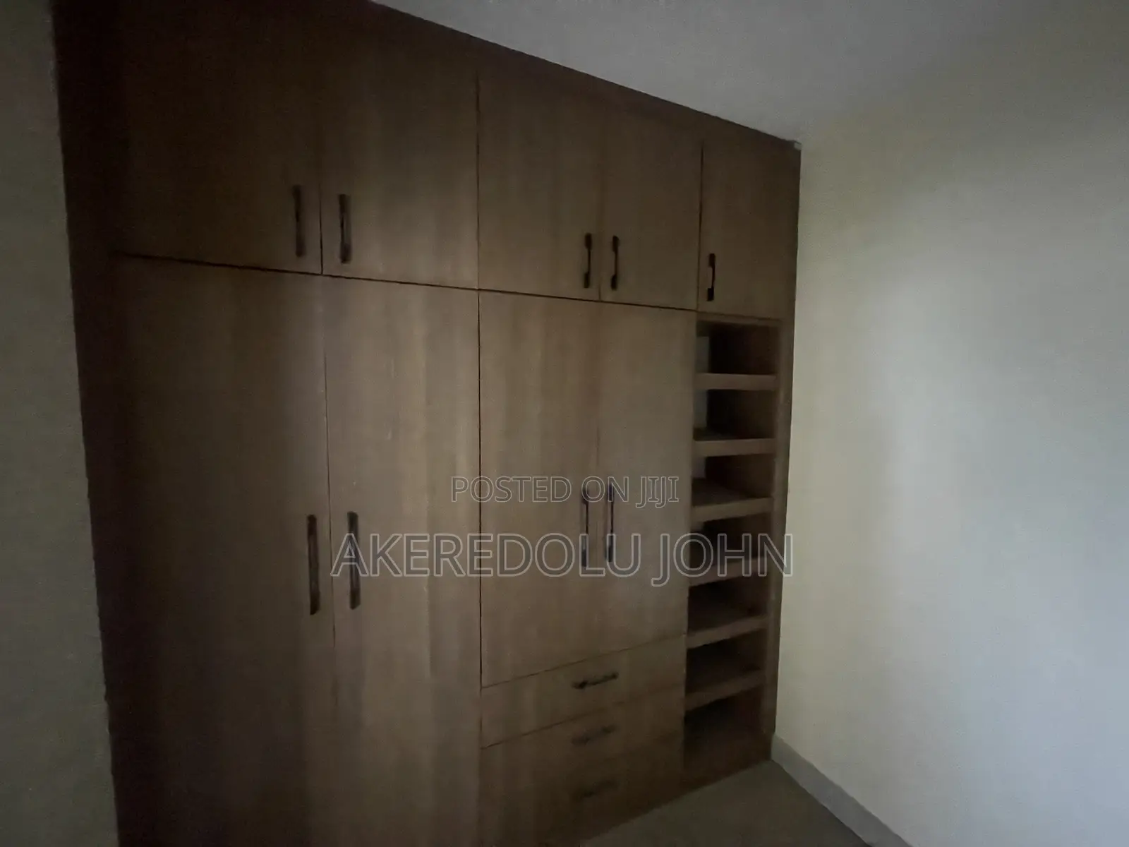 5bdrm Duplex in Utako for sale in Utako