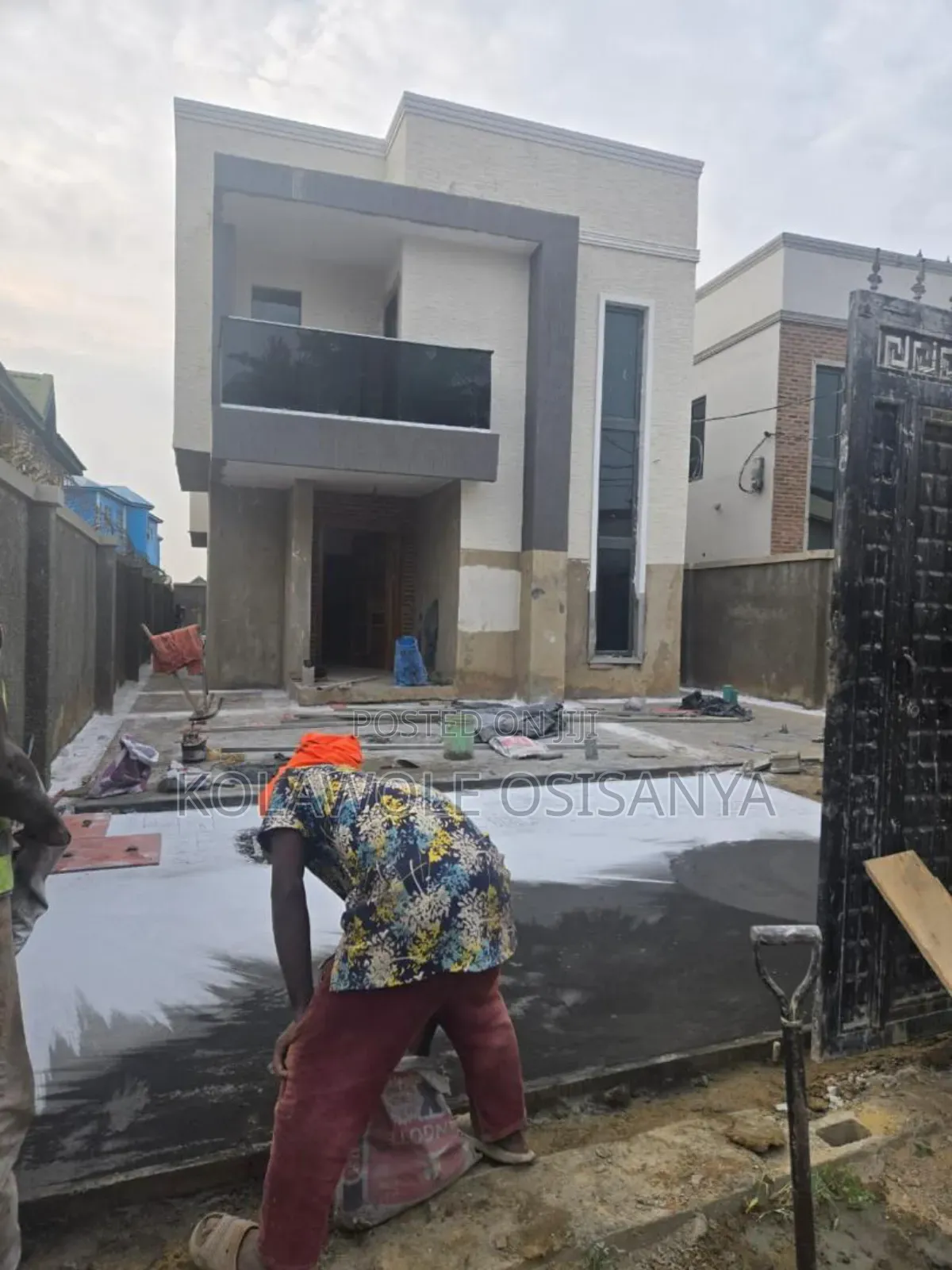 5bdrm Townhouse/Terrace in Mapplewood, Oko-Oba for Sale in Oko-Oba