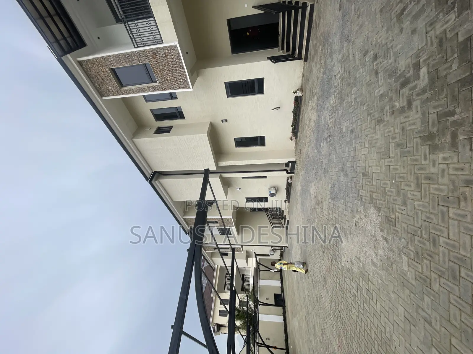 4bdrm Duplex in Jahi Gilmore,Very for rent in Jahi
