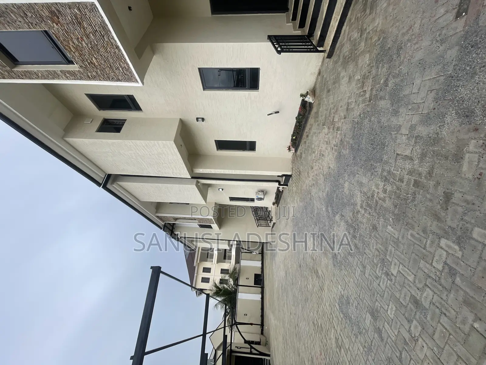 4bdrm Duplex in Jahi Gilmore,Very for rent in Jahi